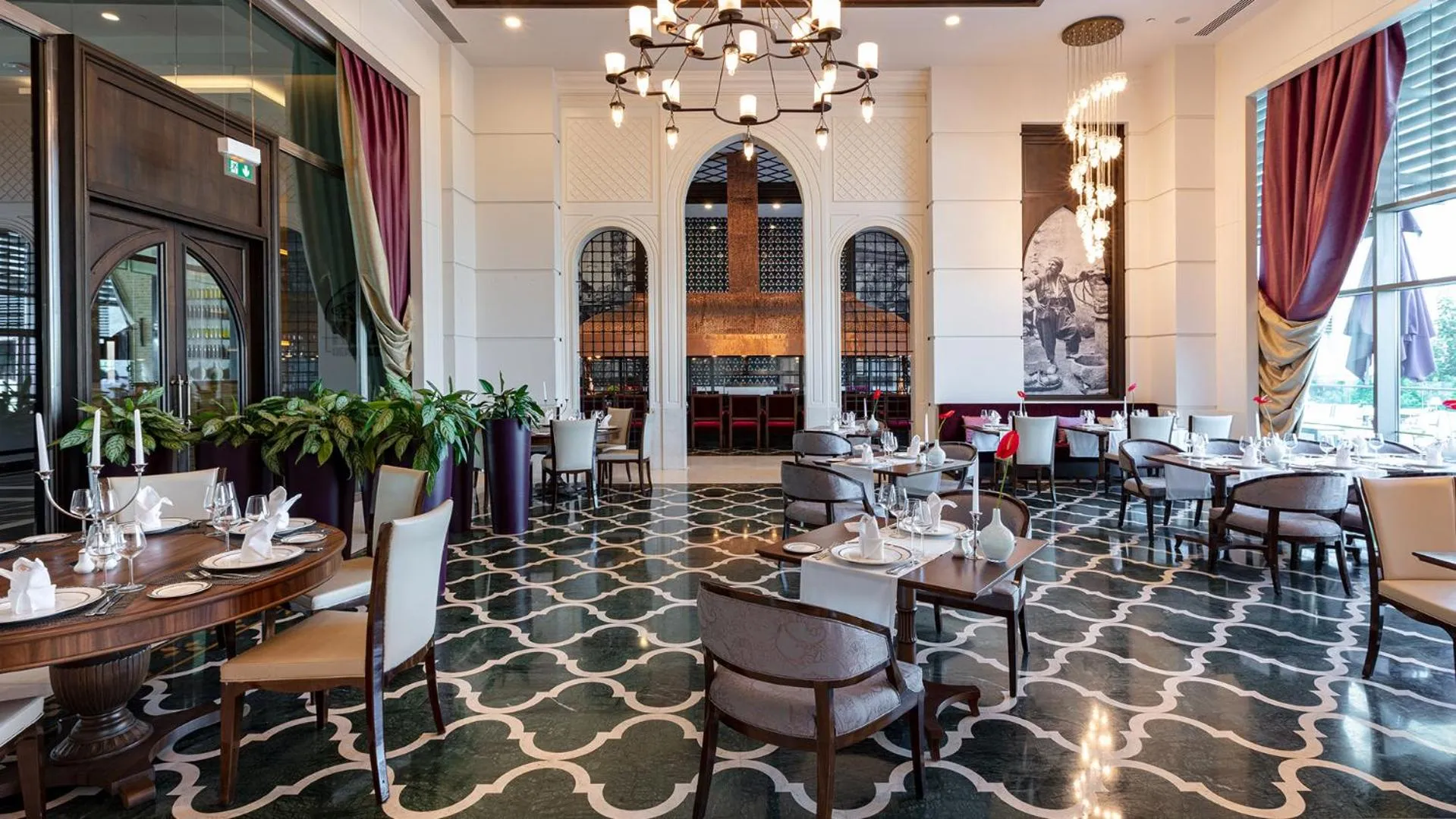 Restaurant/places to eat in Regnum Carya