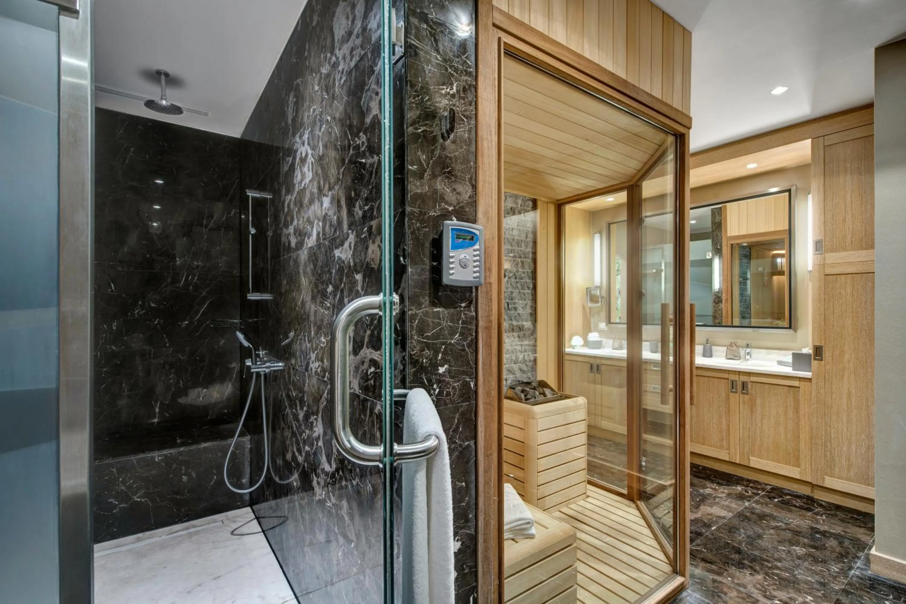 Shower in Regnum Carya