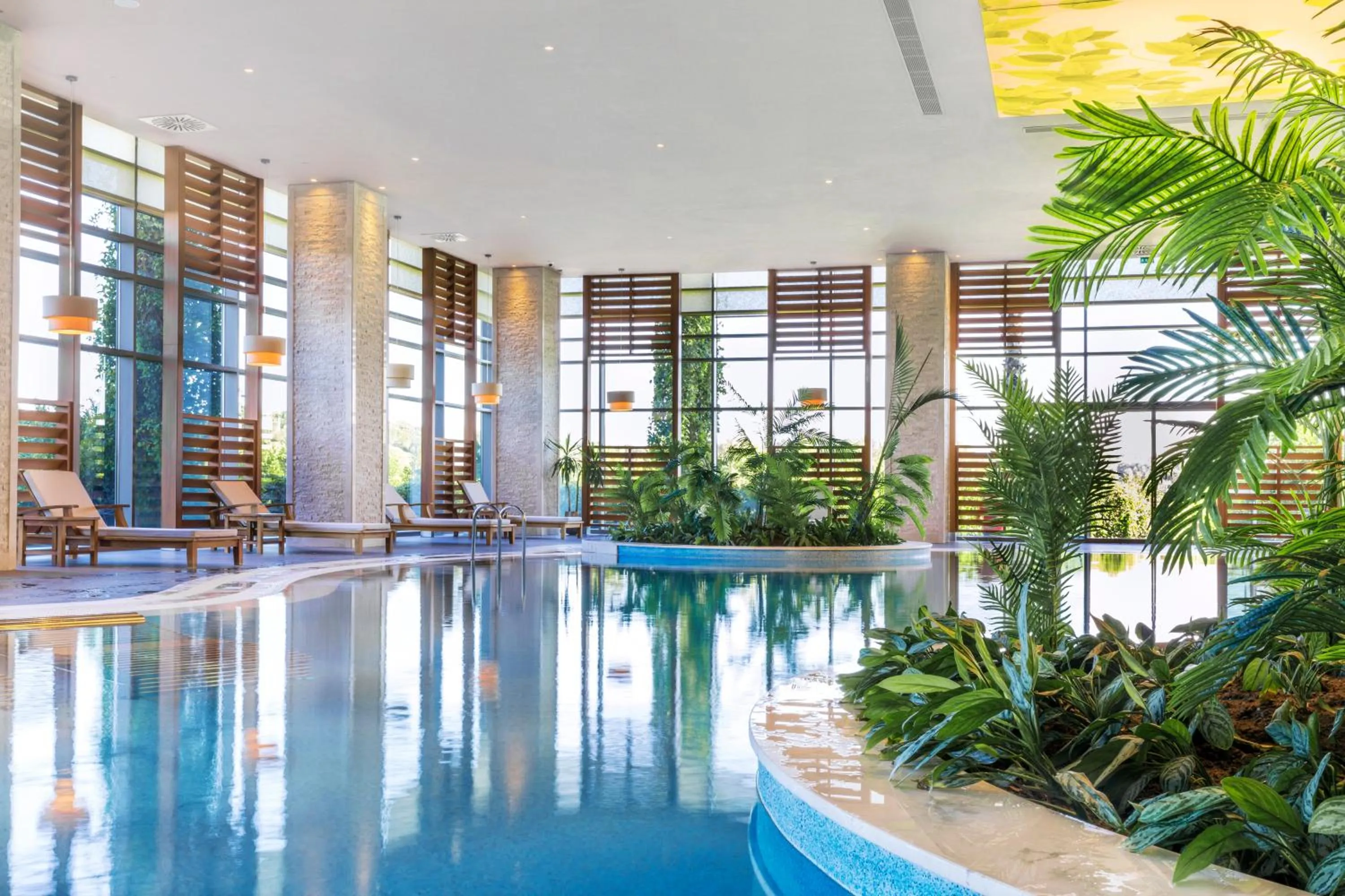 Swimming pool in Regnum Carya