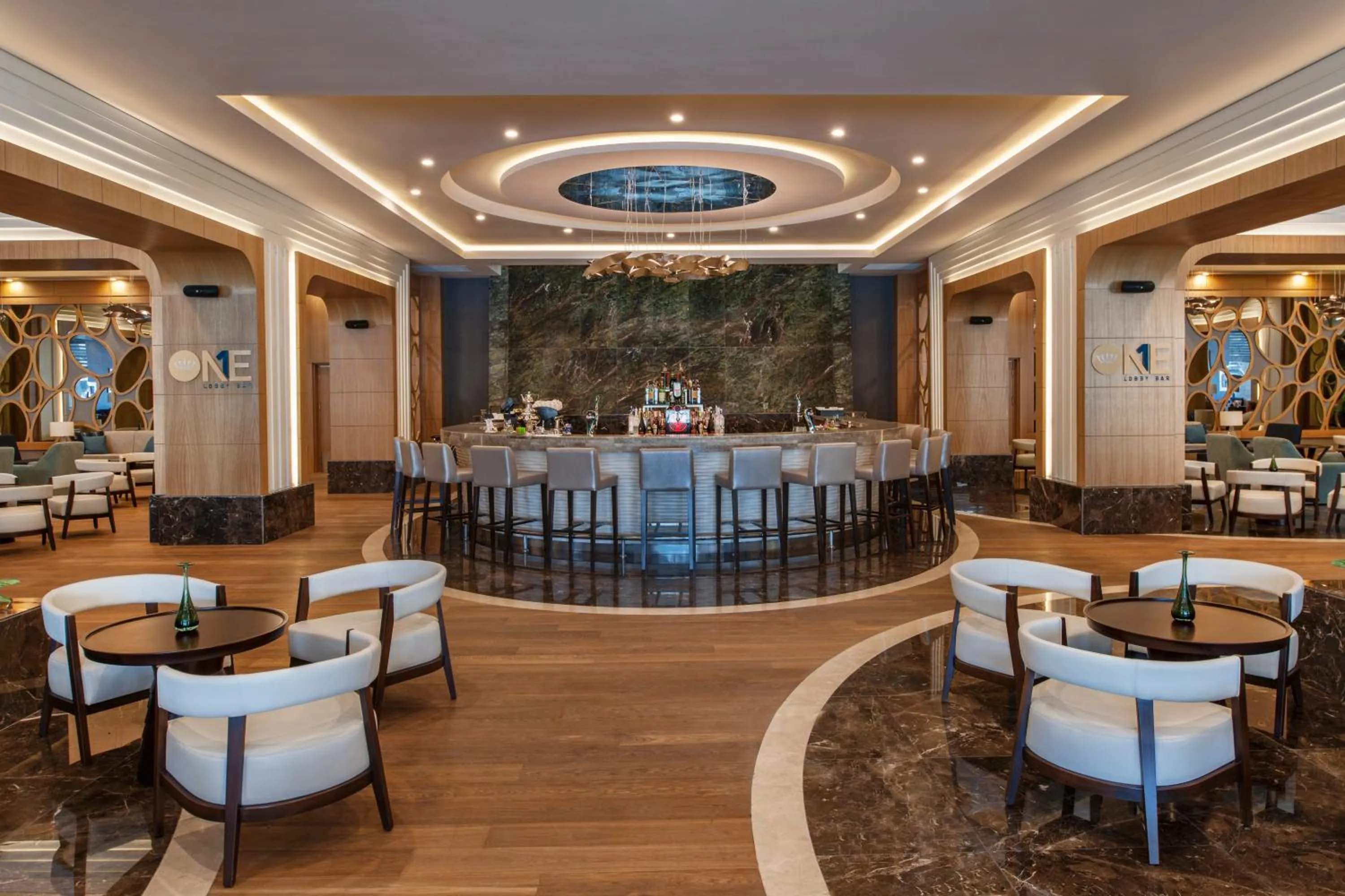 Restaurant/places to eat in Regnum Carya