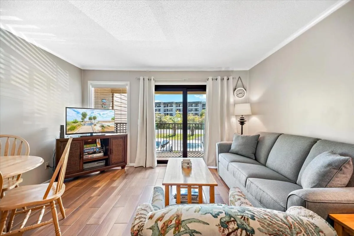 Hilton Head Beach & Tennis A142