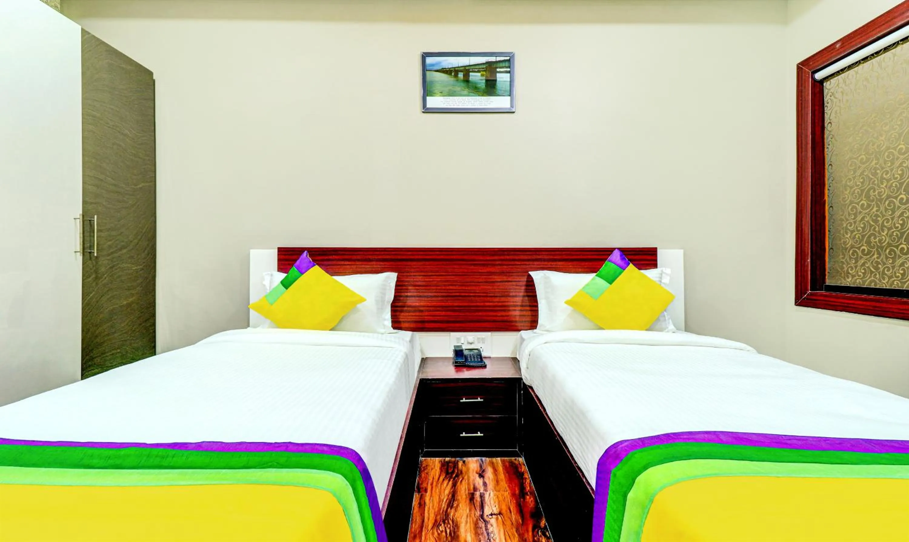 Bedroom, Bed in Itsy Hotels Aasma Luxury Villa