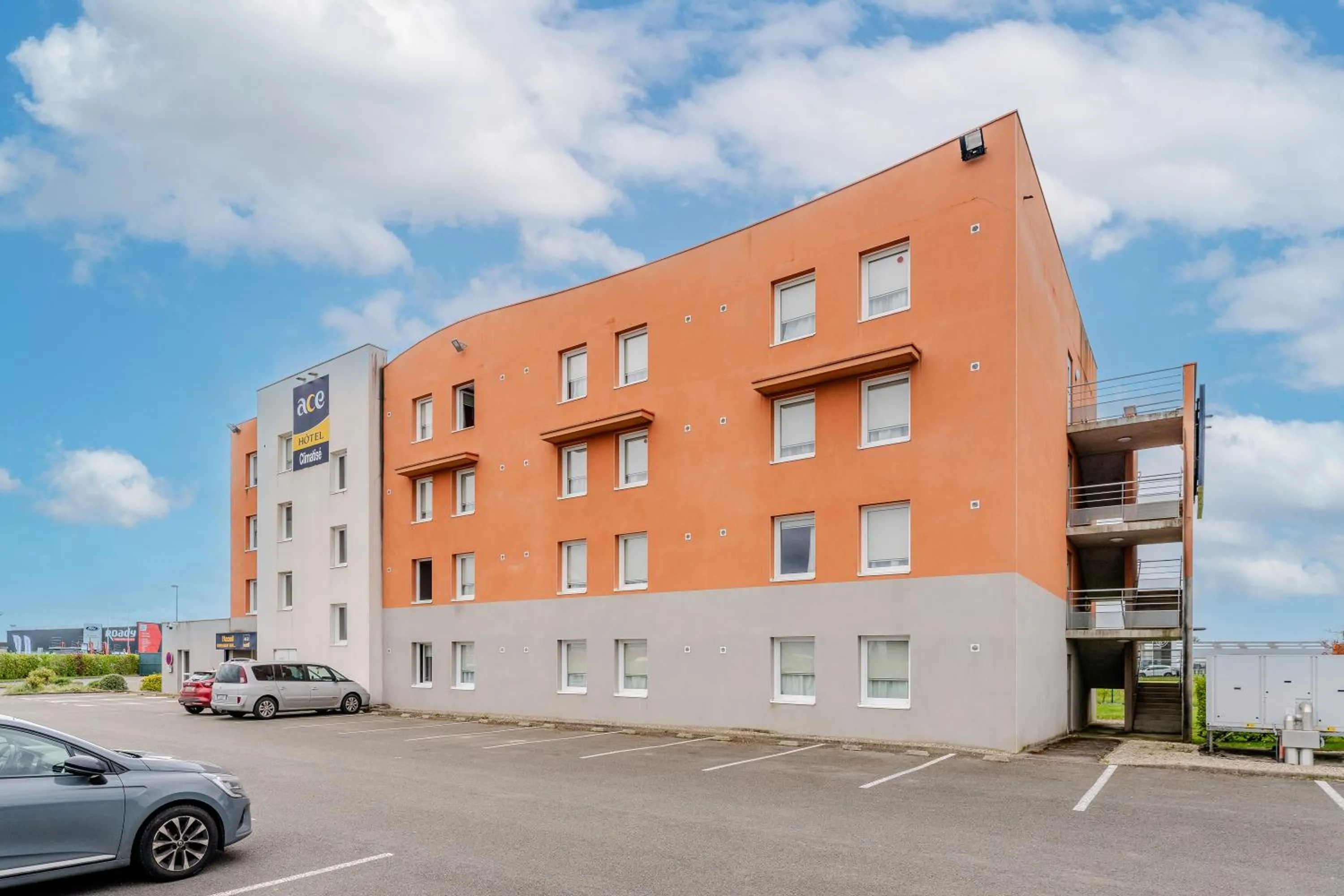 Property building in Ace Hotel Arras-Beaurains