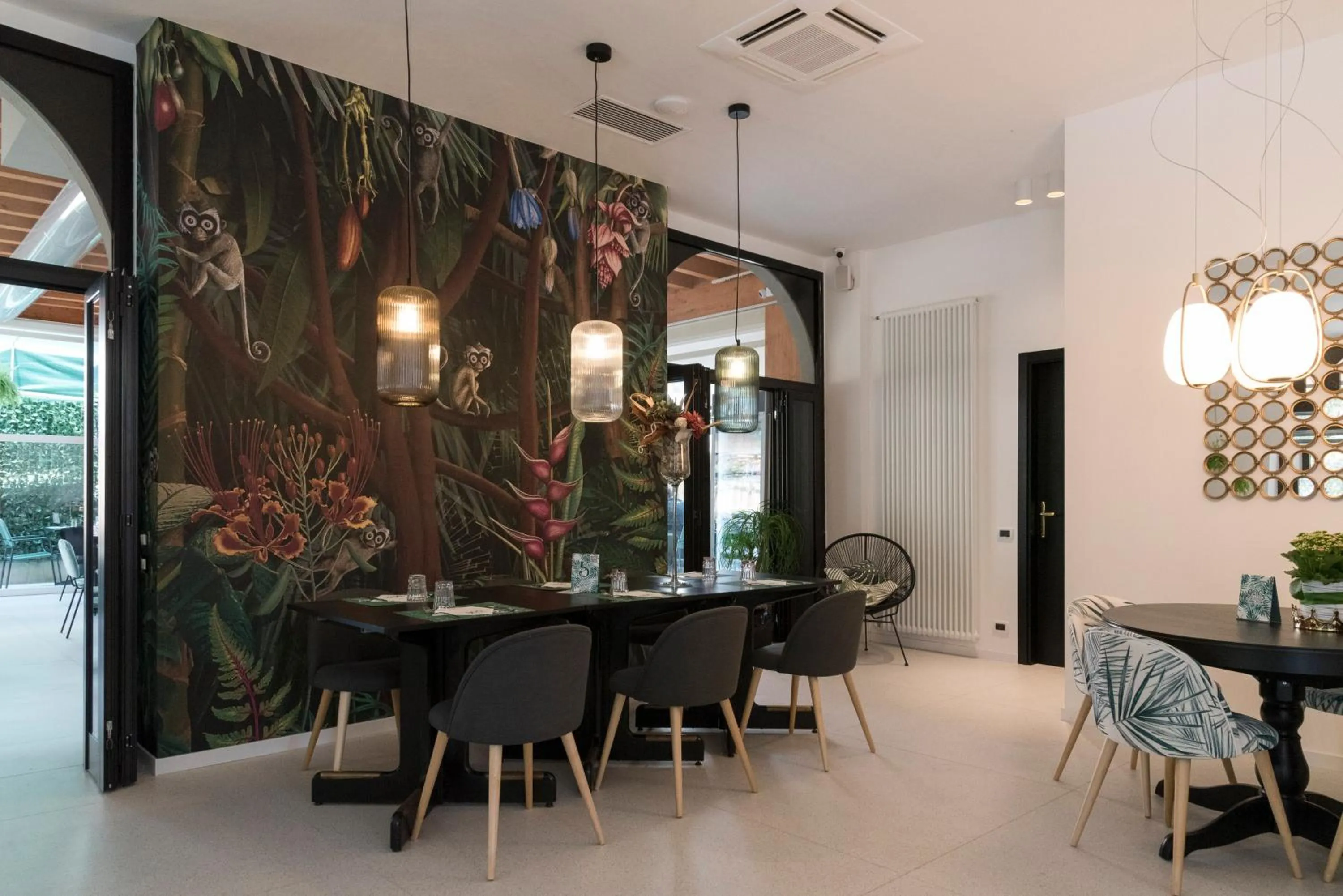 Restaurant/places to eat in ALBERGO 900Strati