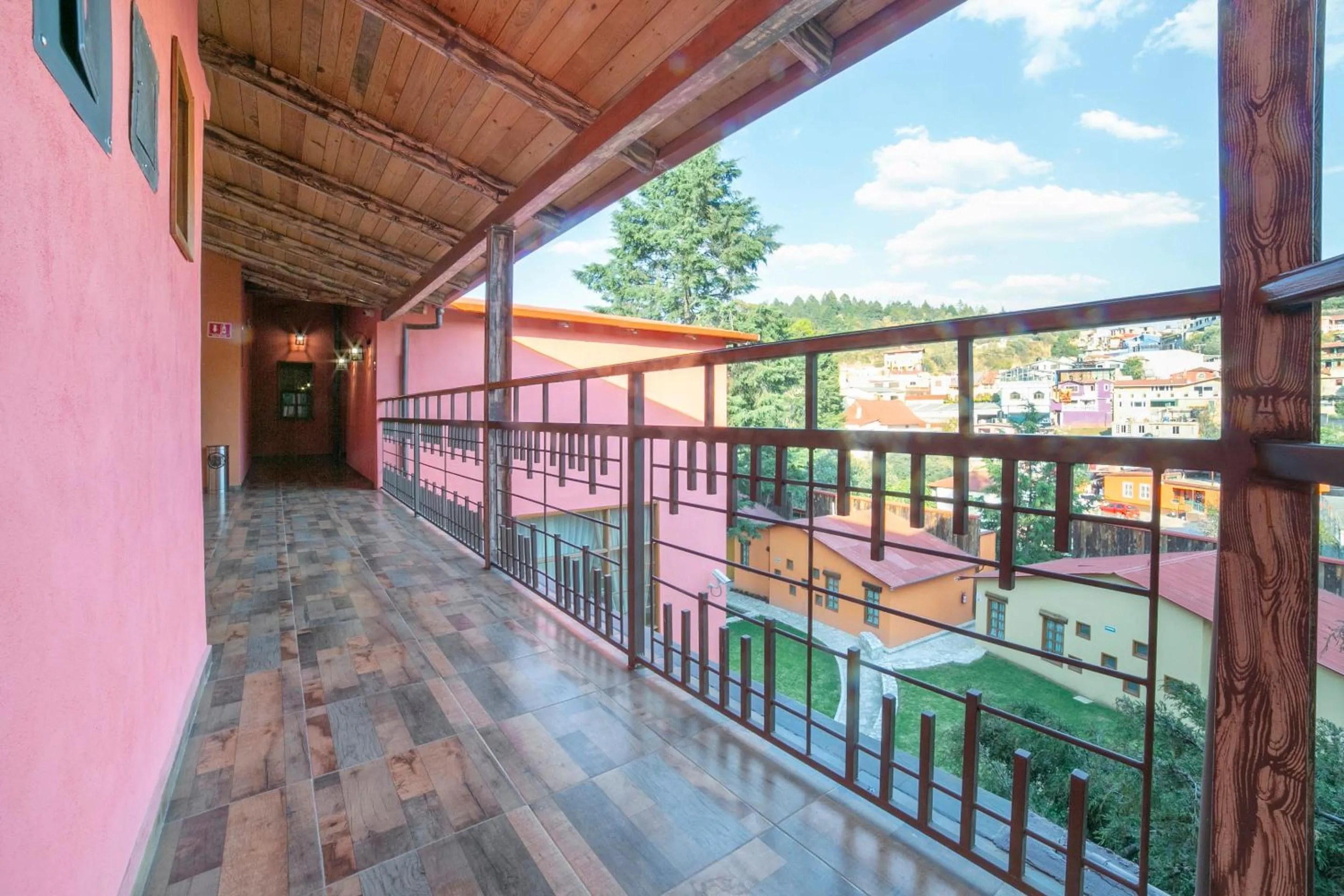 Lobby or reception in Capital O Collection O Casona De Minas Mineral del Monte