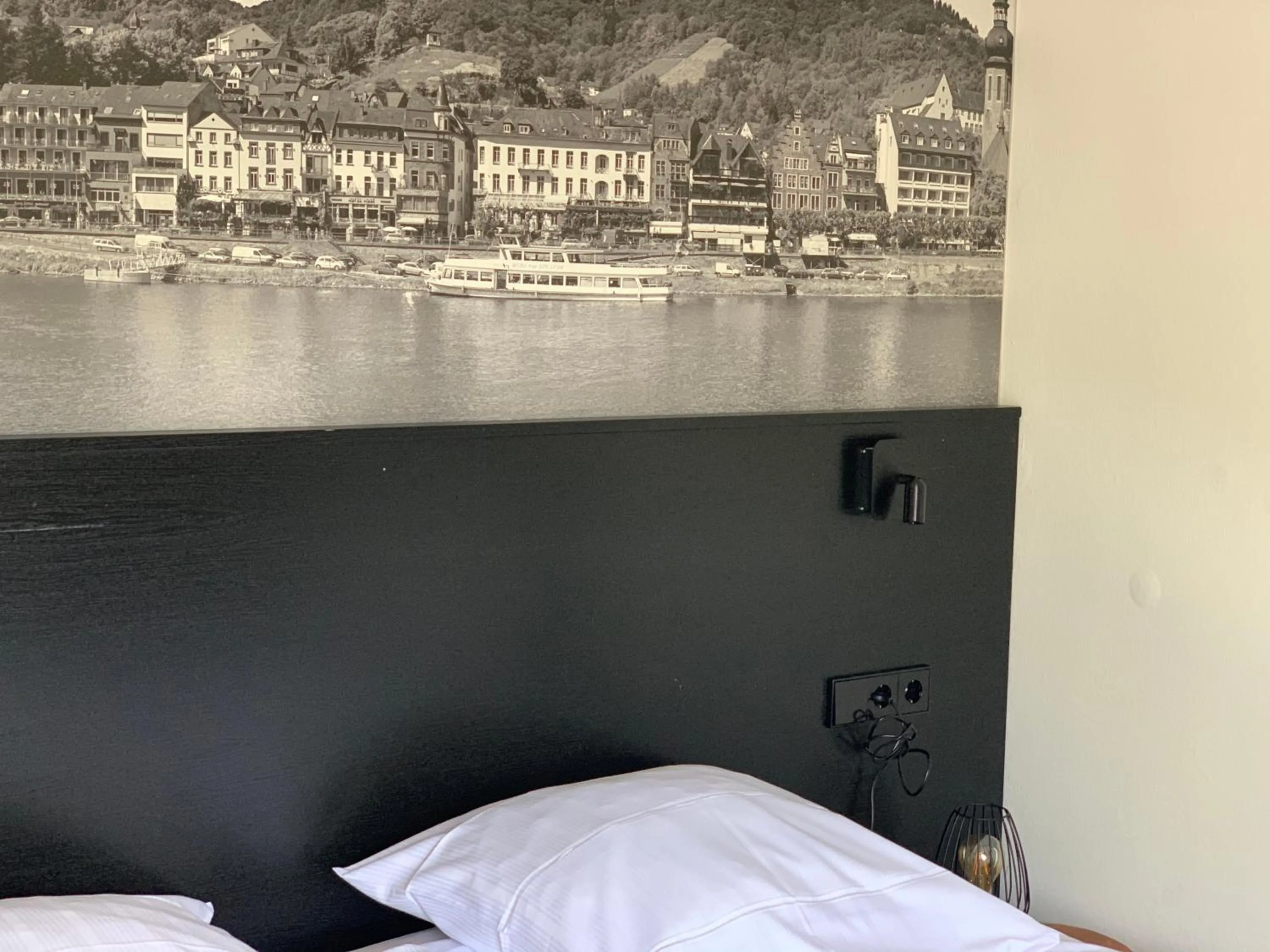 Bed in Hotel am Hafen