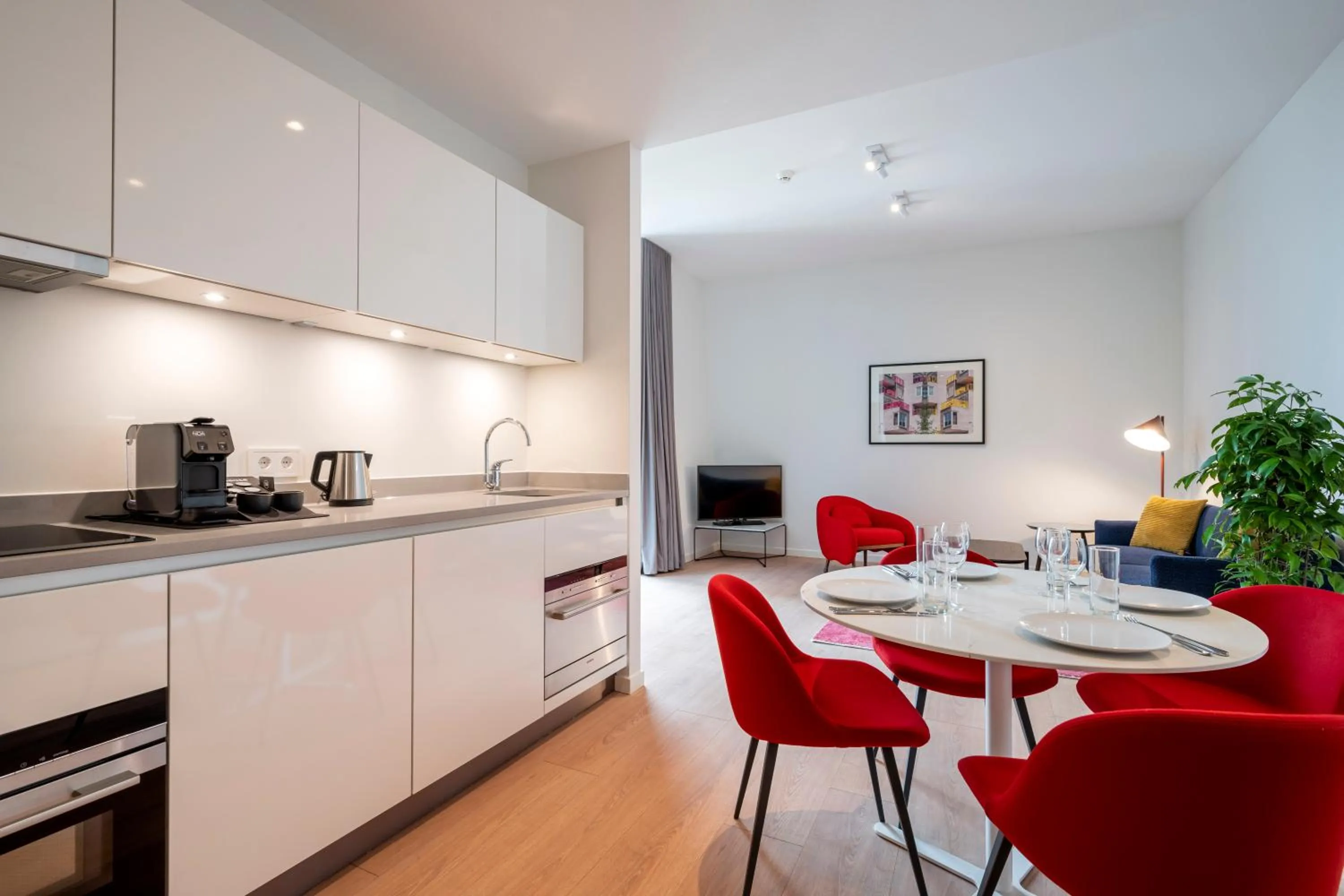 Kitchen or kitchenette in PREMIER SUITES Amsterdam