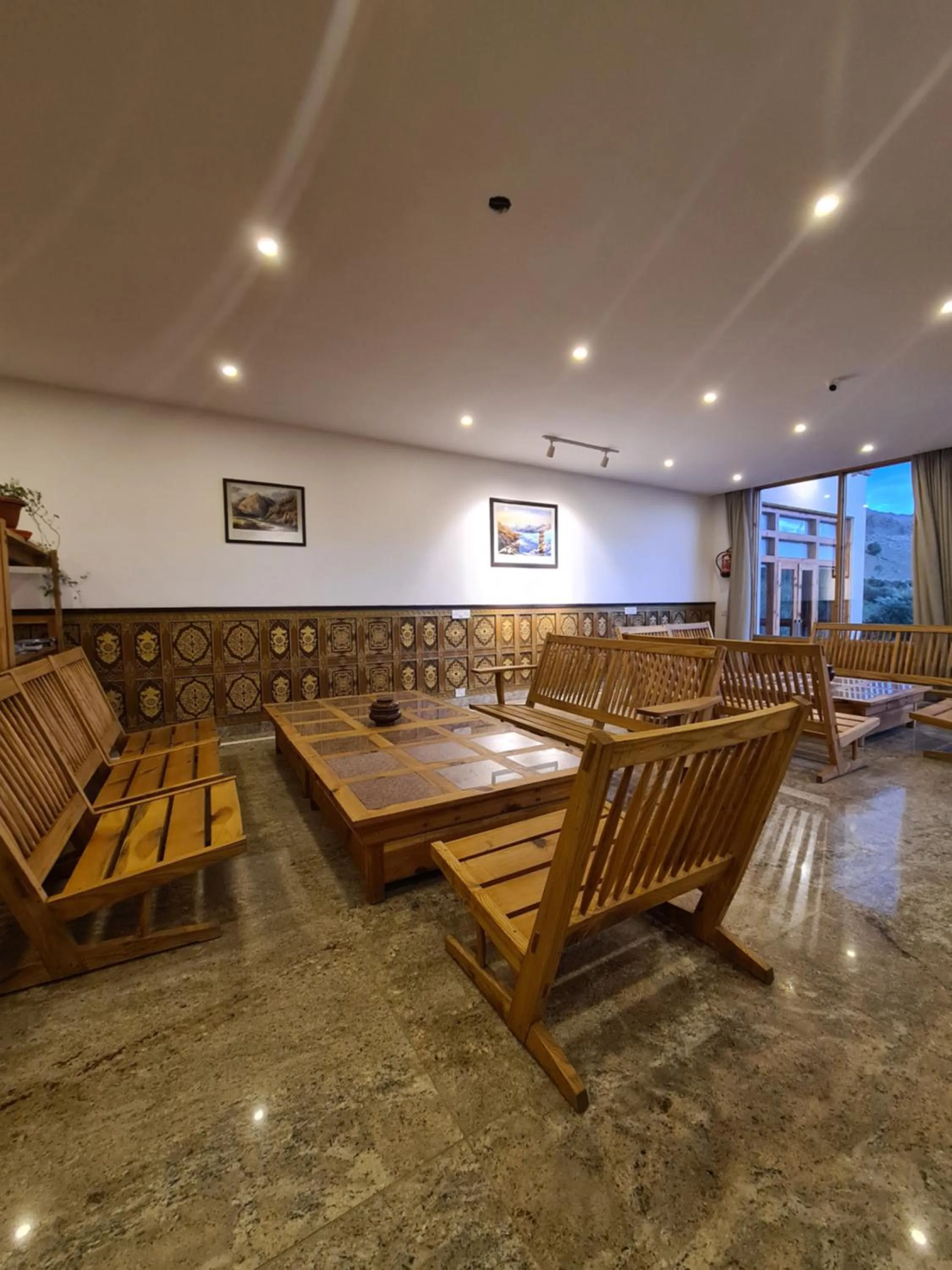 Communal lounge/ TV room in Ladakh Eco Resort