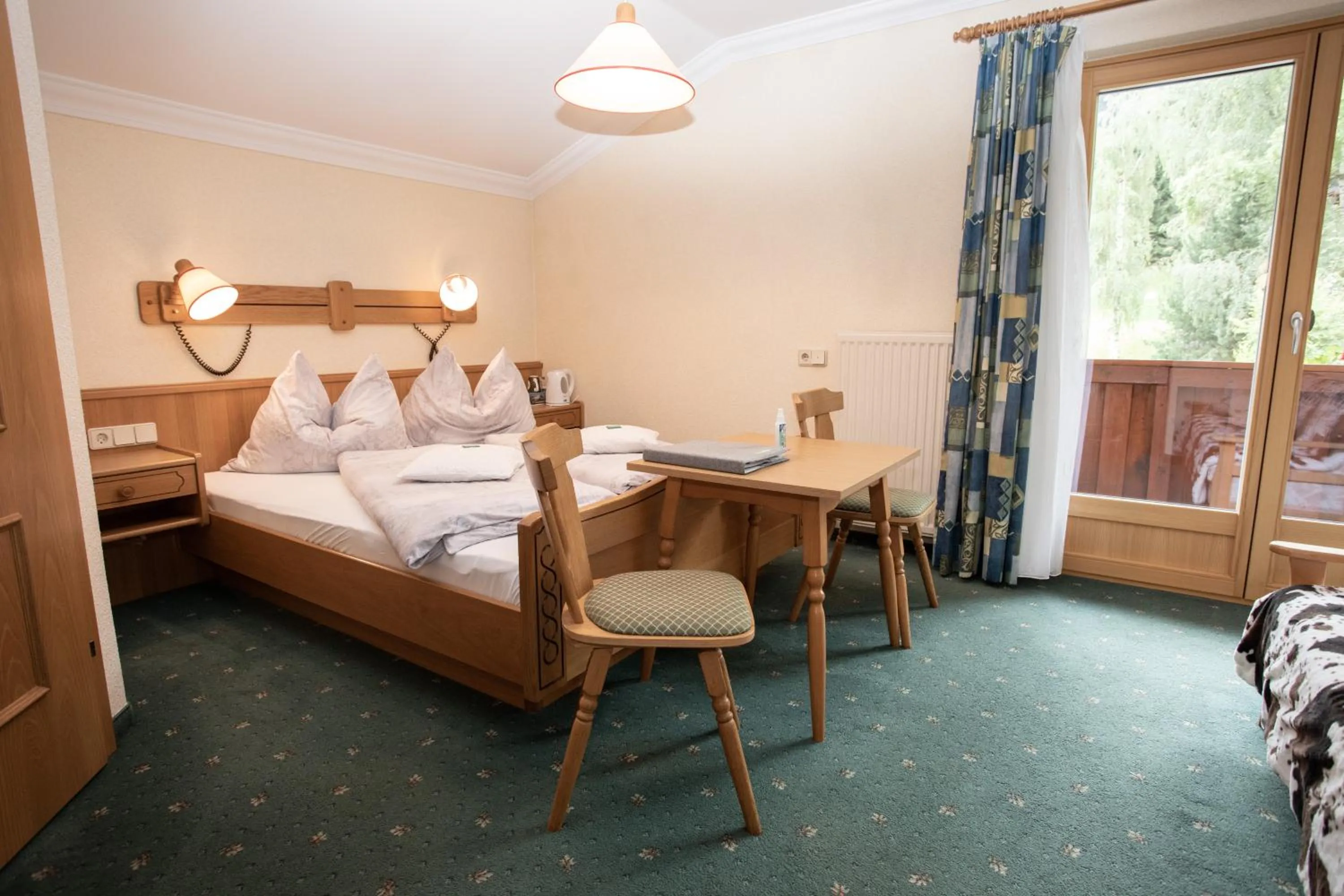 Photo of the whole room, Bed in Rosspointnerhof
