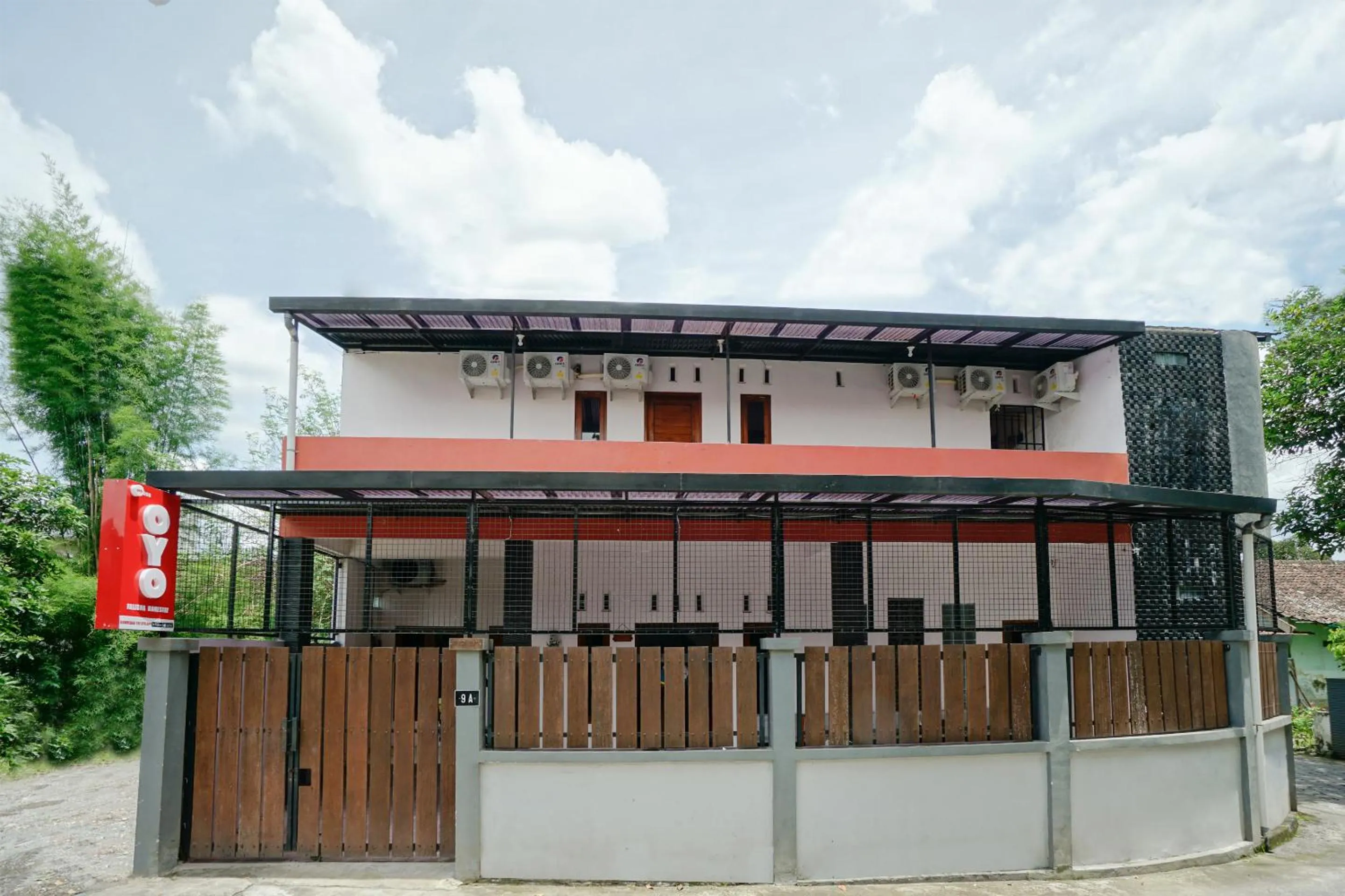 Property building in RedDoorz Syariah at Falisha UMY