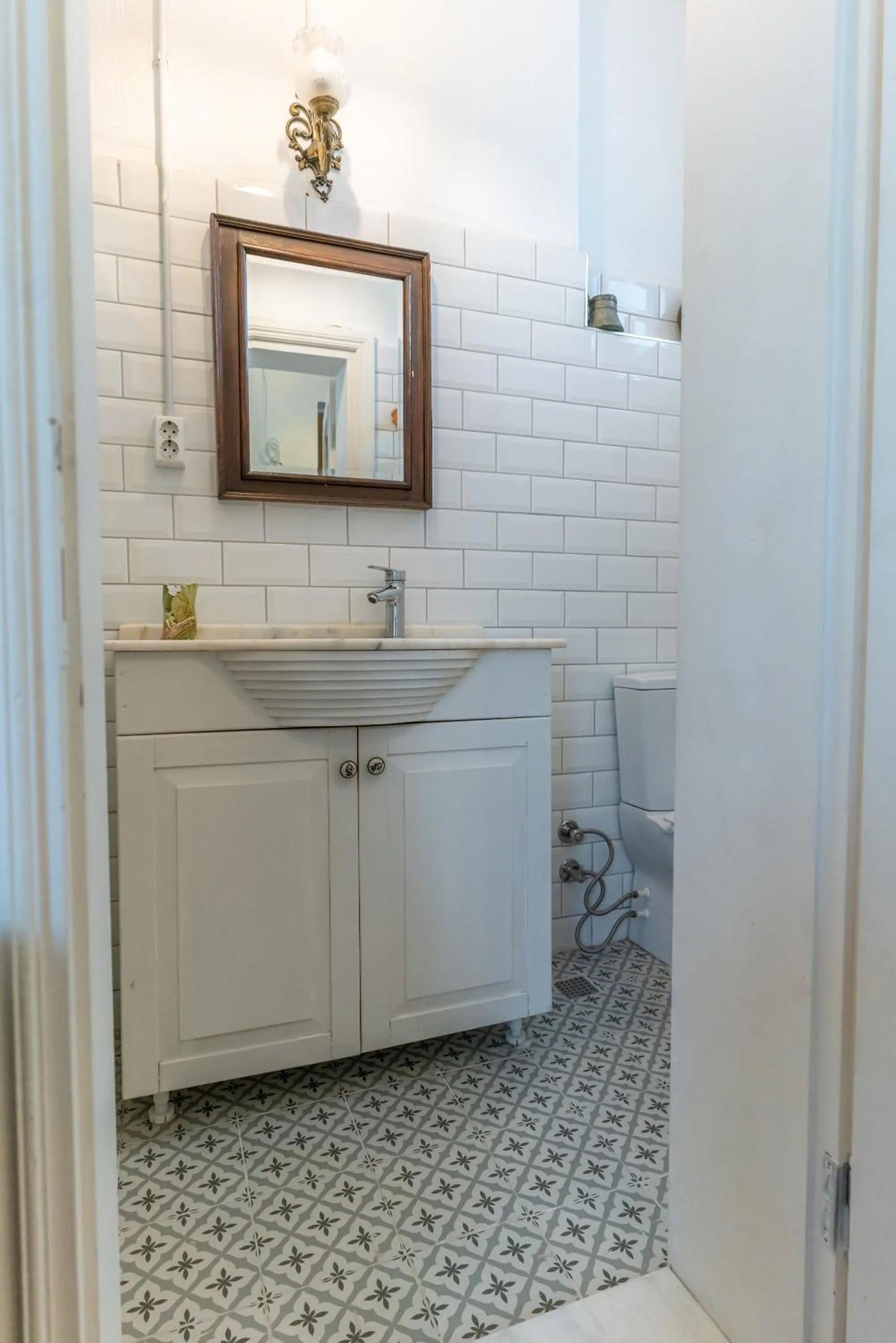 Bathroom in Iconic Stone Houses