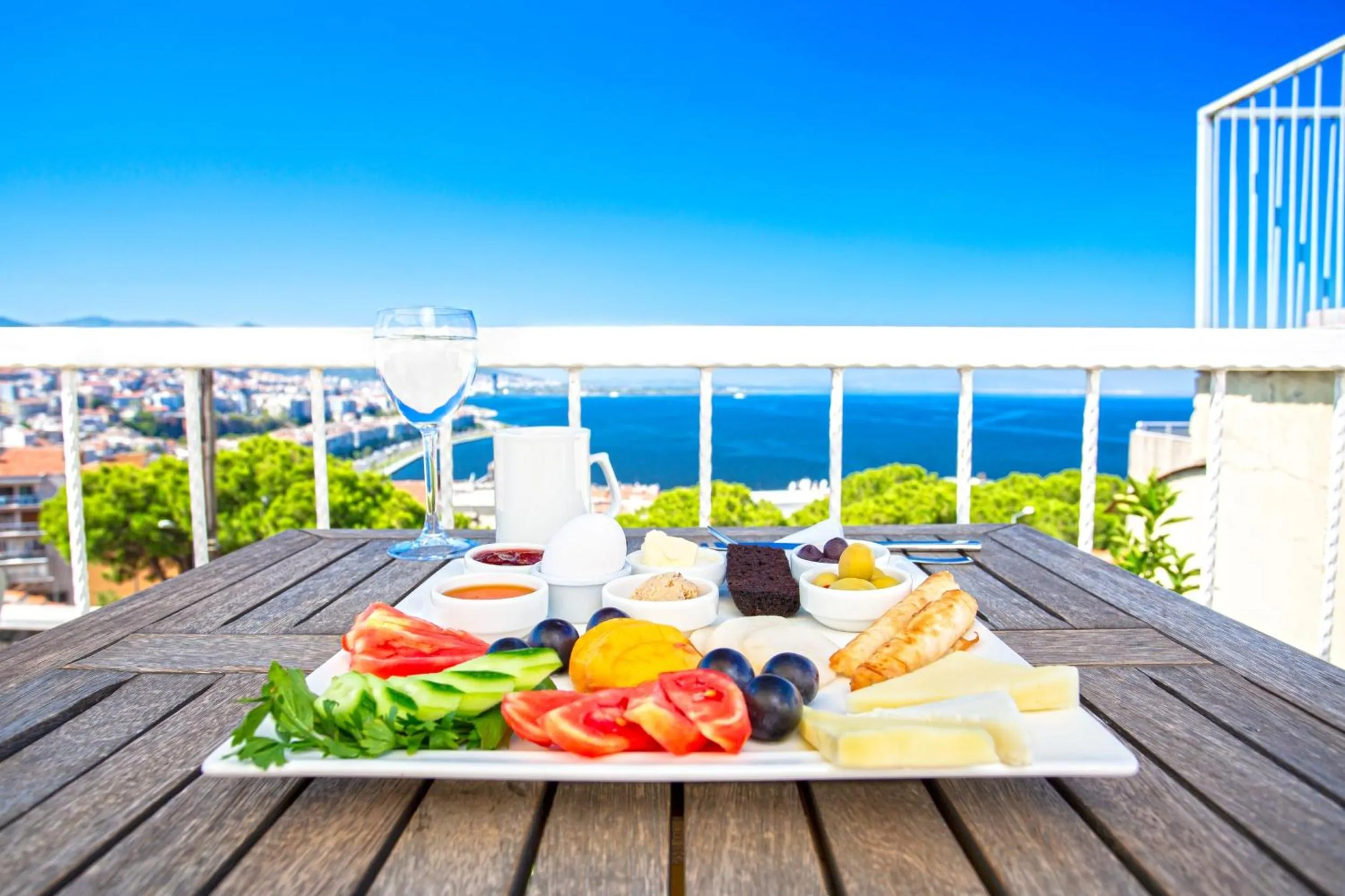 Balcony/Terrace in Iconic Stone Houses