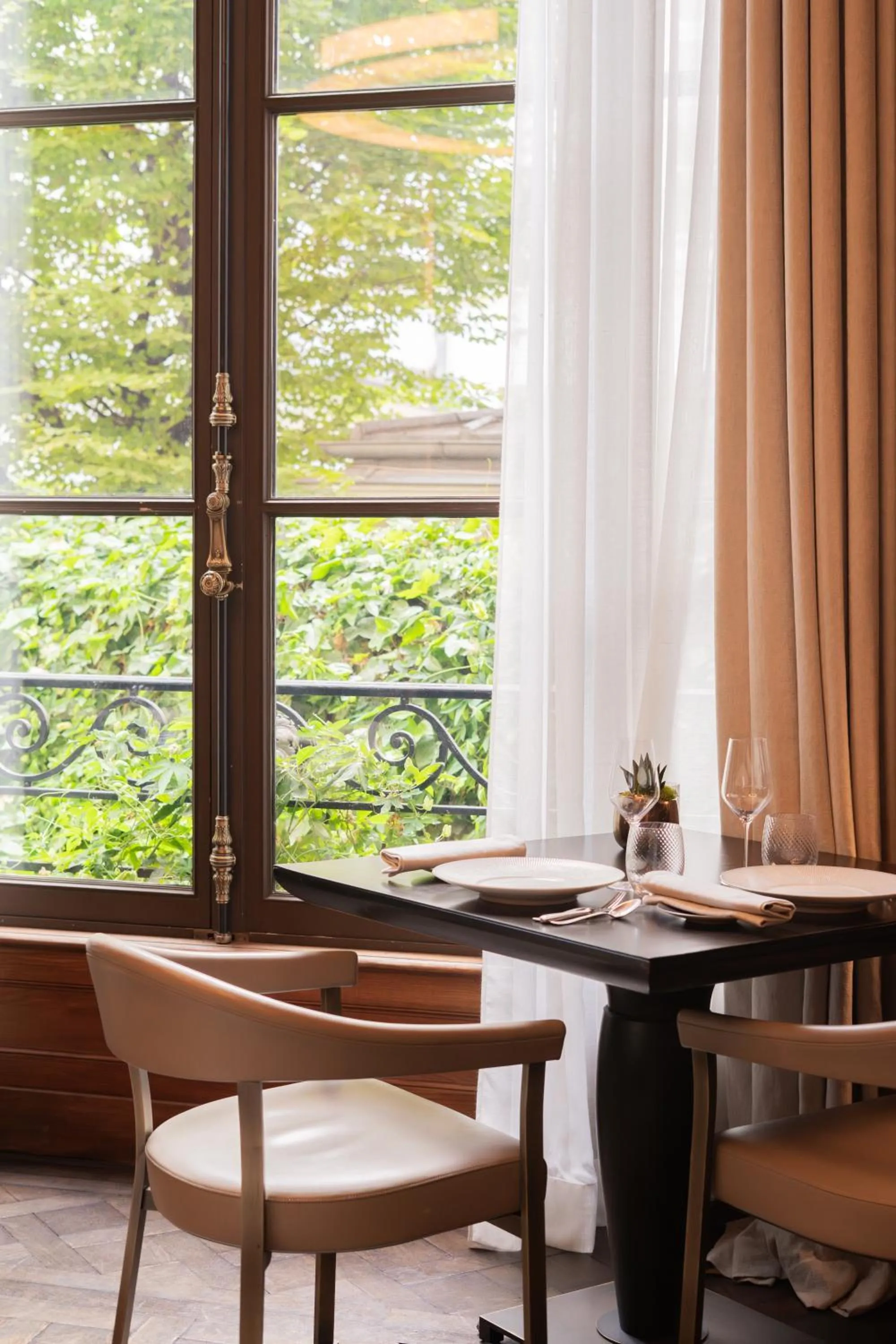 Restaurant/places to eat in Maison Villeroy