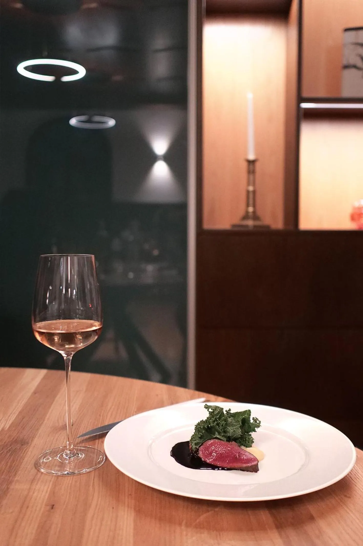 Restaurant/places to eat in Hotel Grader