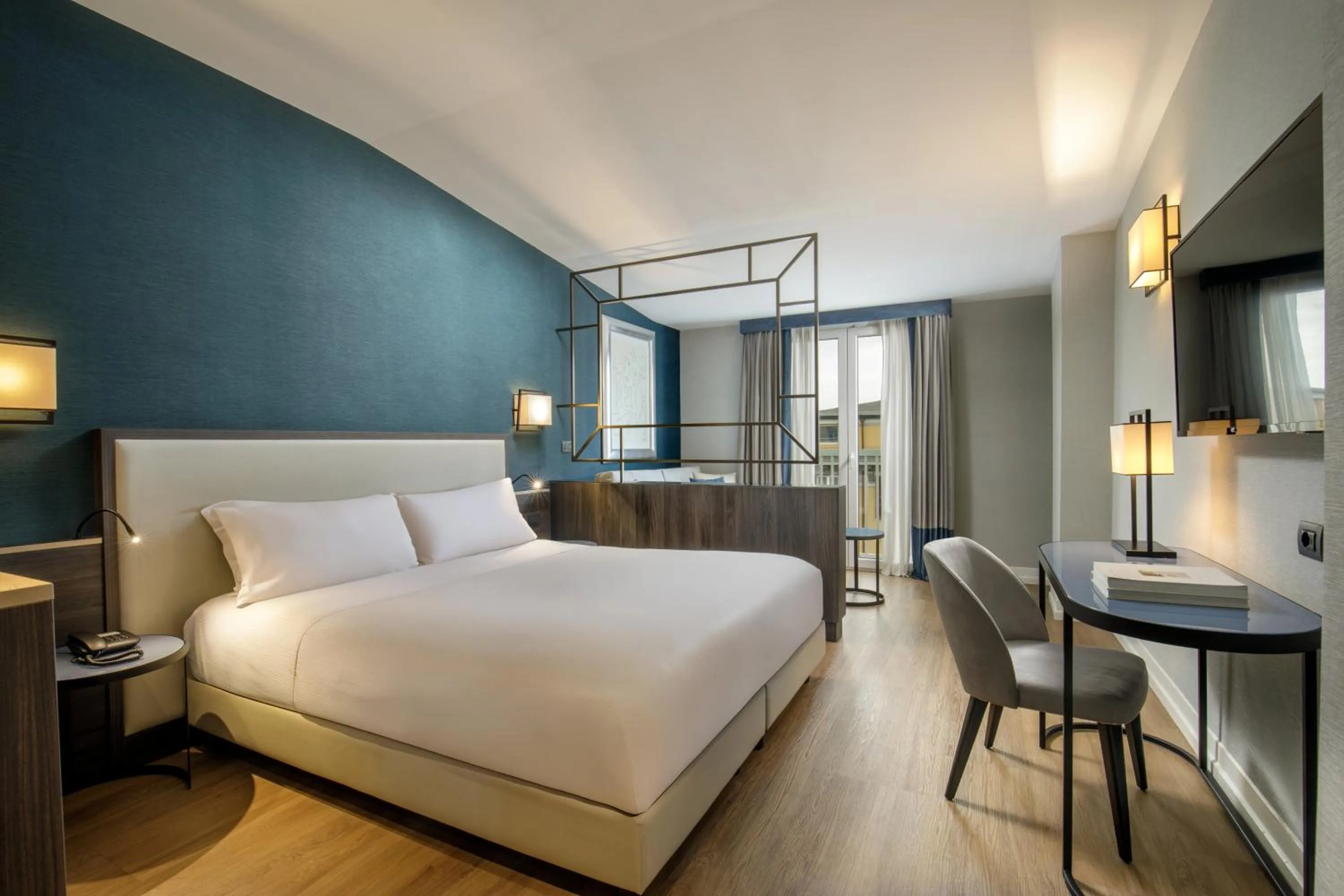 Bed in Hotel St Martin by OMNIA hotels