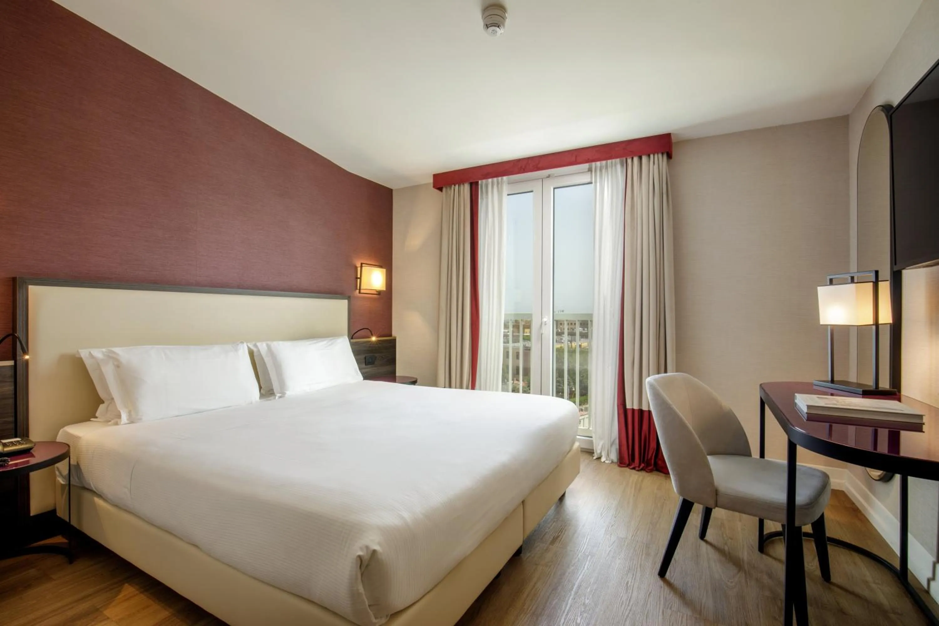Bed in Hotel St Martin by OMNIA hotels