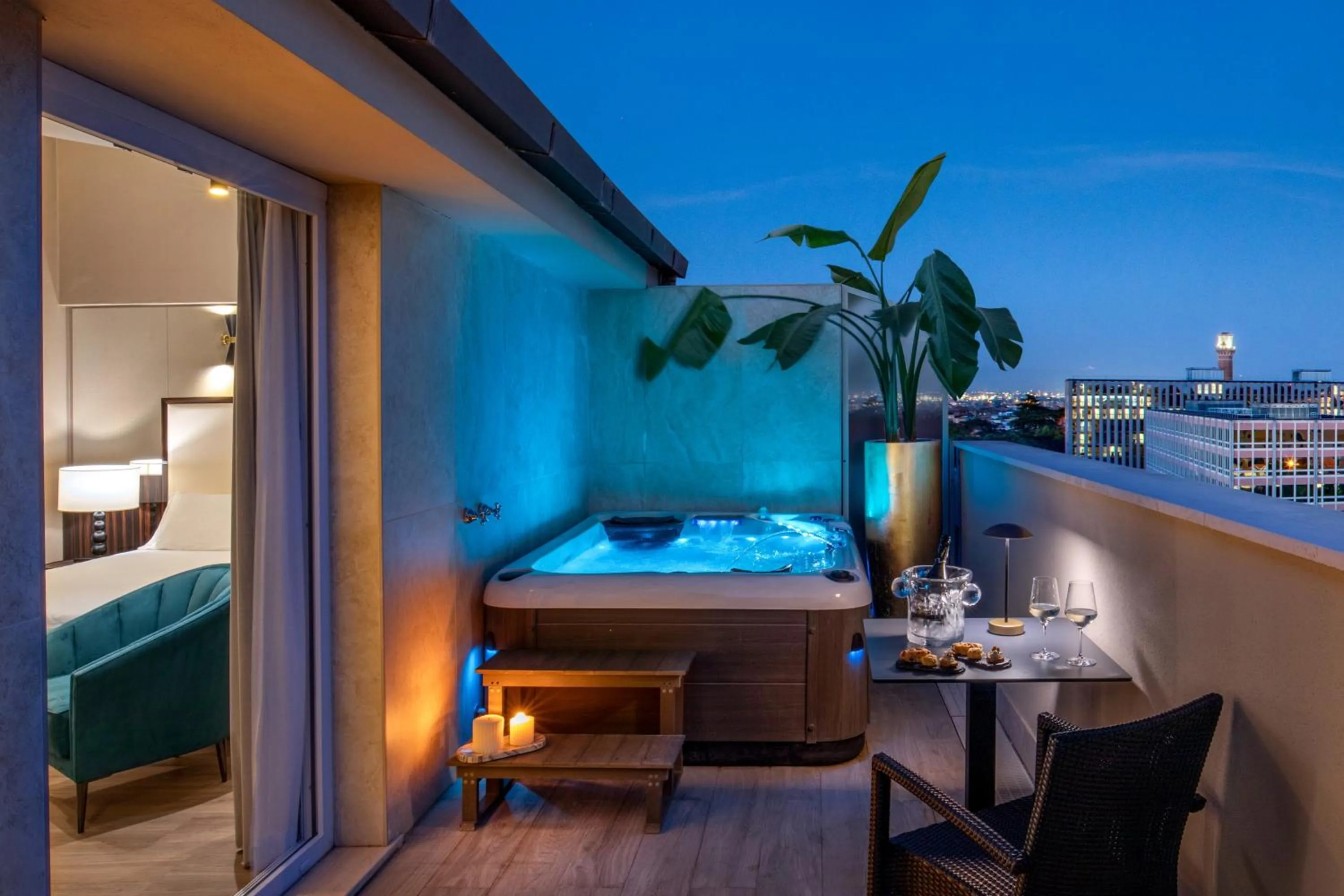 Bed in Hotel St Martin by OMNIA hotels