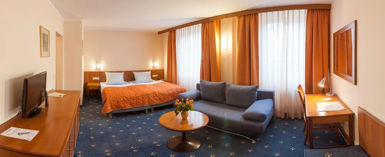 Photo of the whole room, Bed in Hotel Rubin