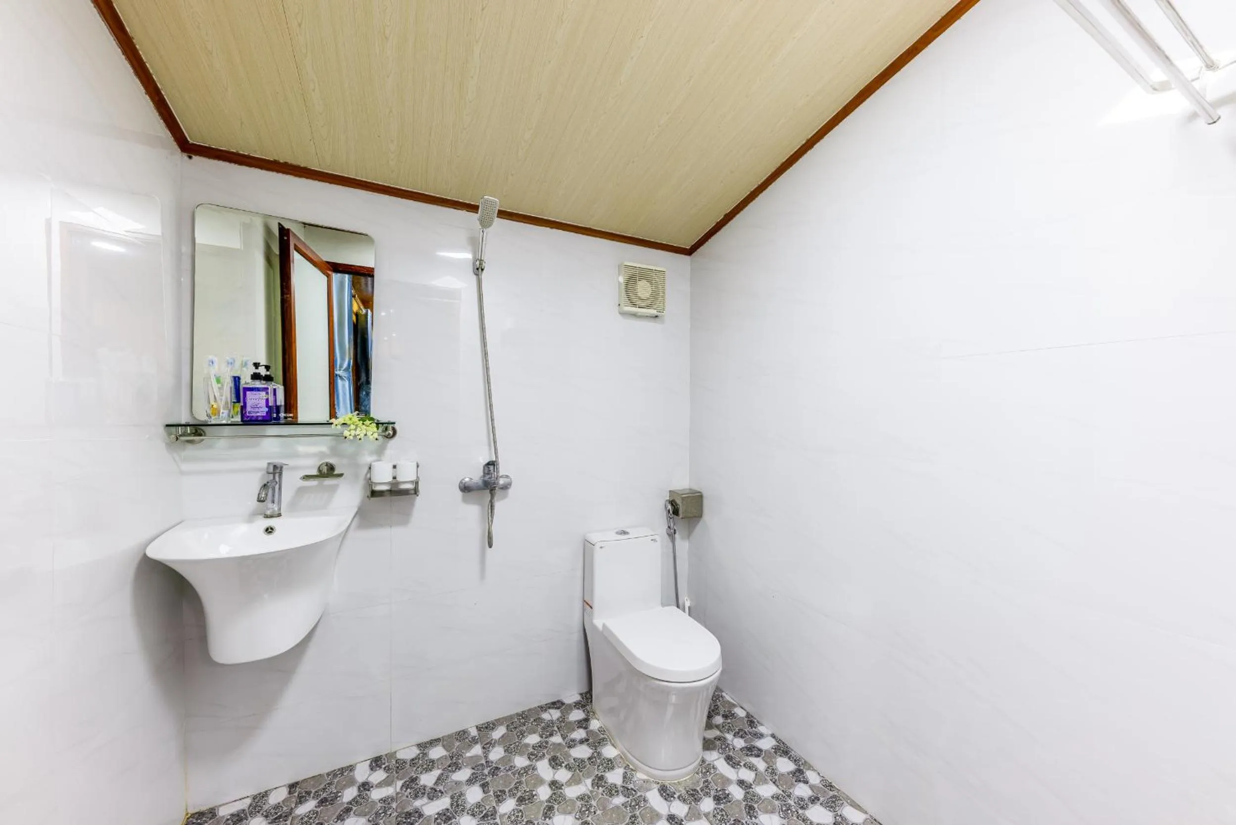 Property building in Lan Homestay