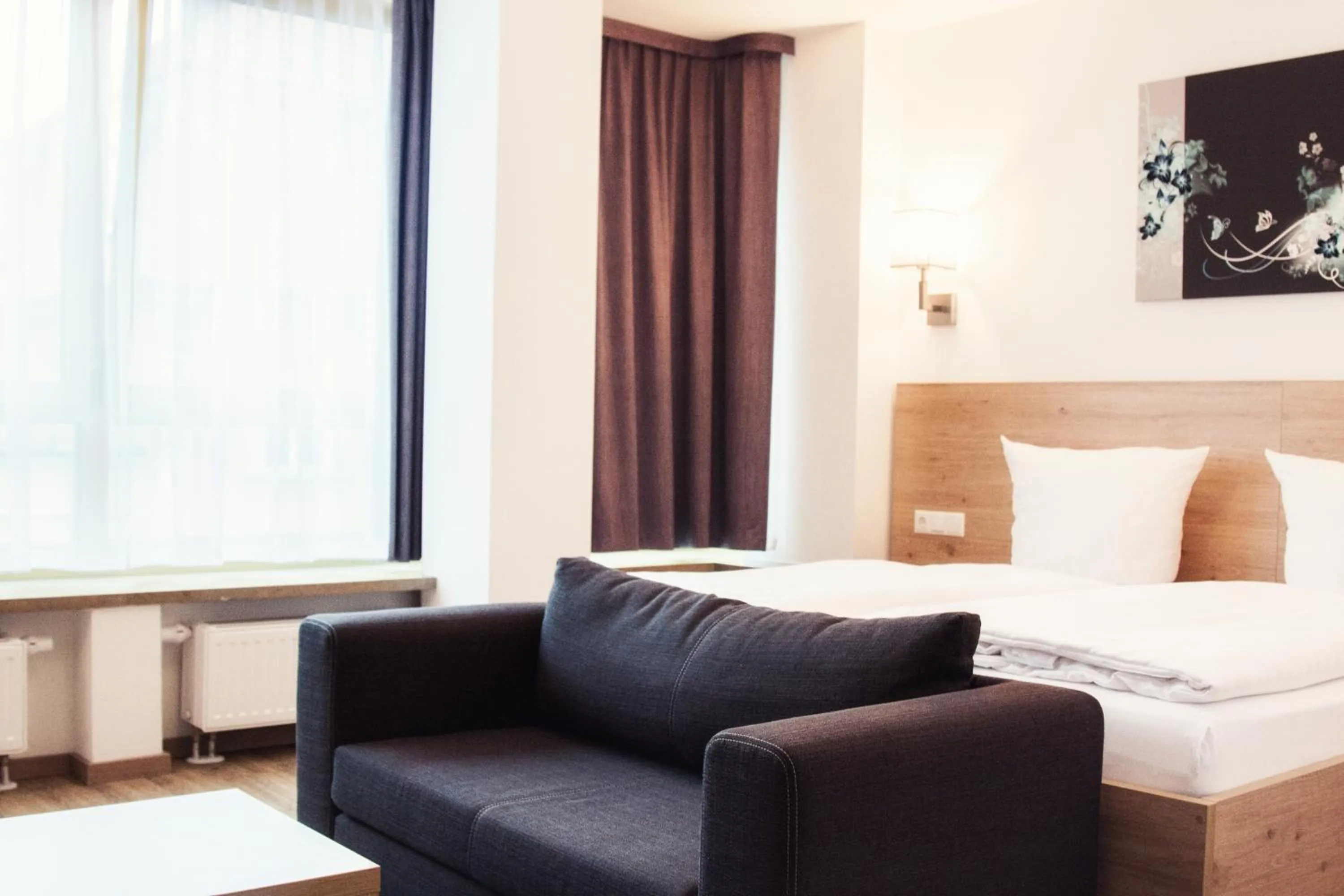 Photo of the whole room, Bed in Hotel - Stadtvilla Central