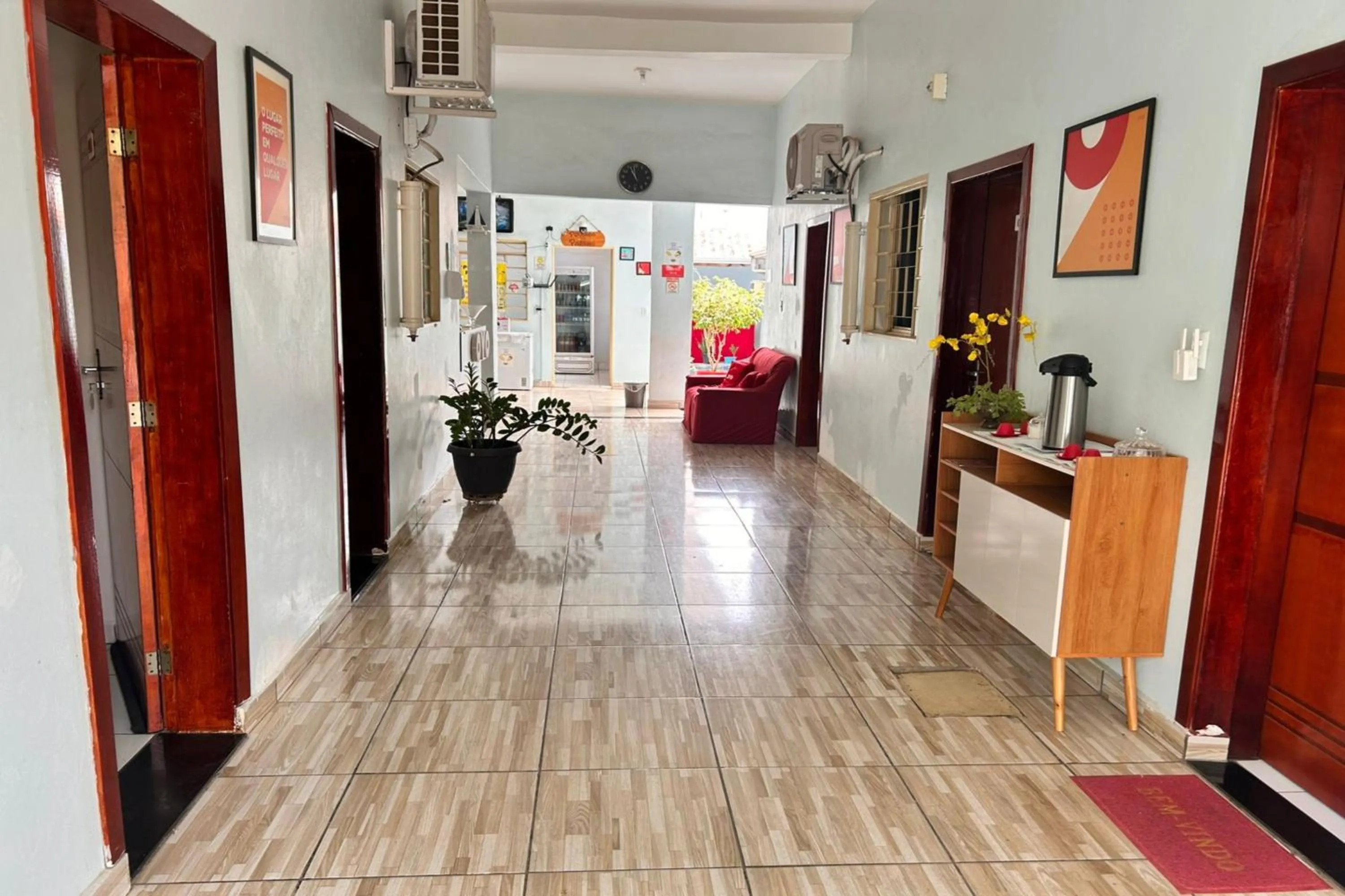 Lobby or reception in OYO Pousada Paraná, Cuiabá