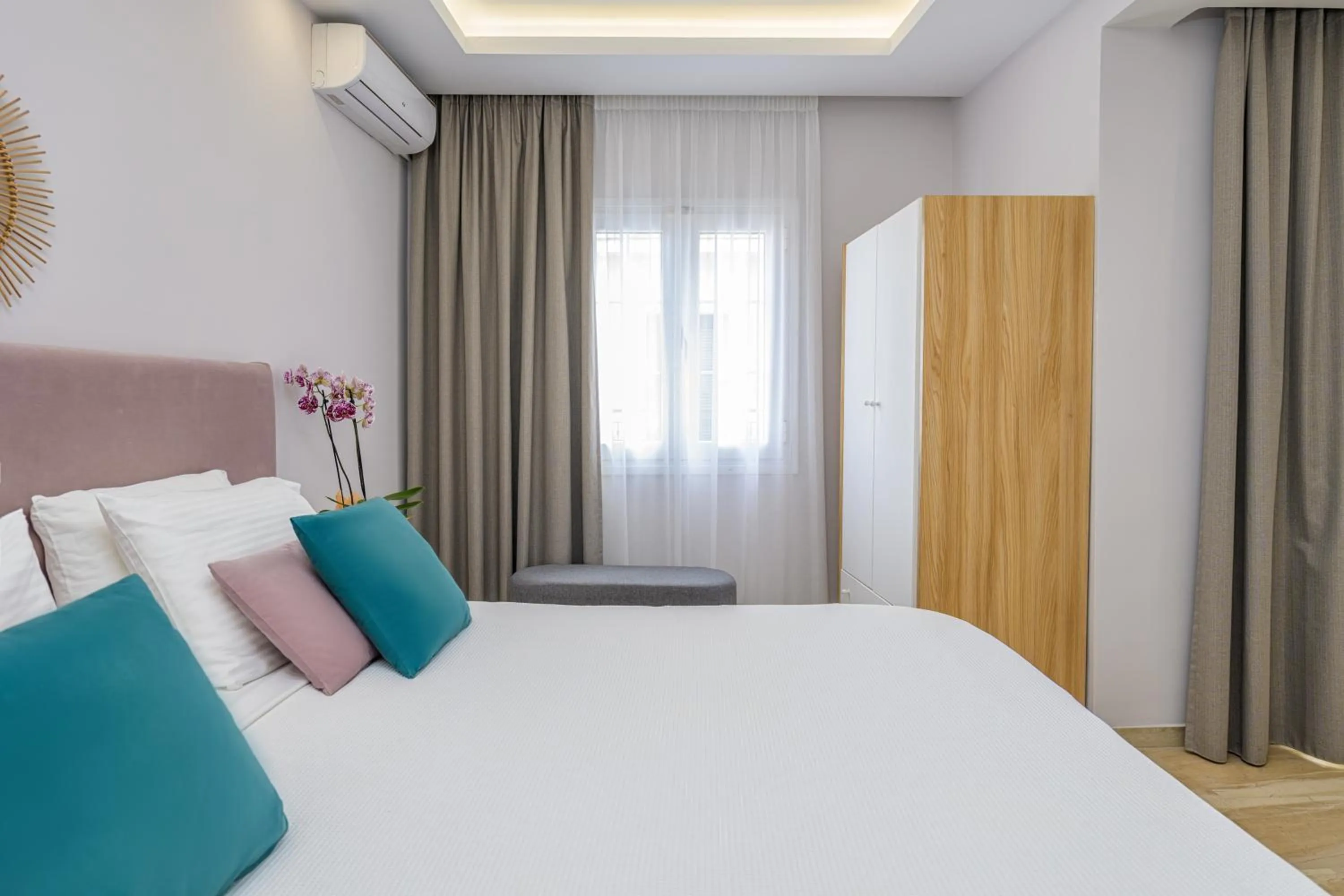 wardrobe, Bed in KORINA APART HOTEL KAVOS