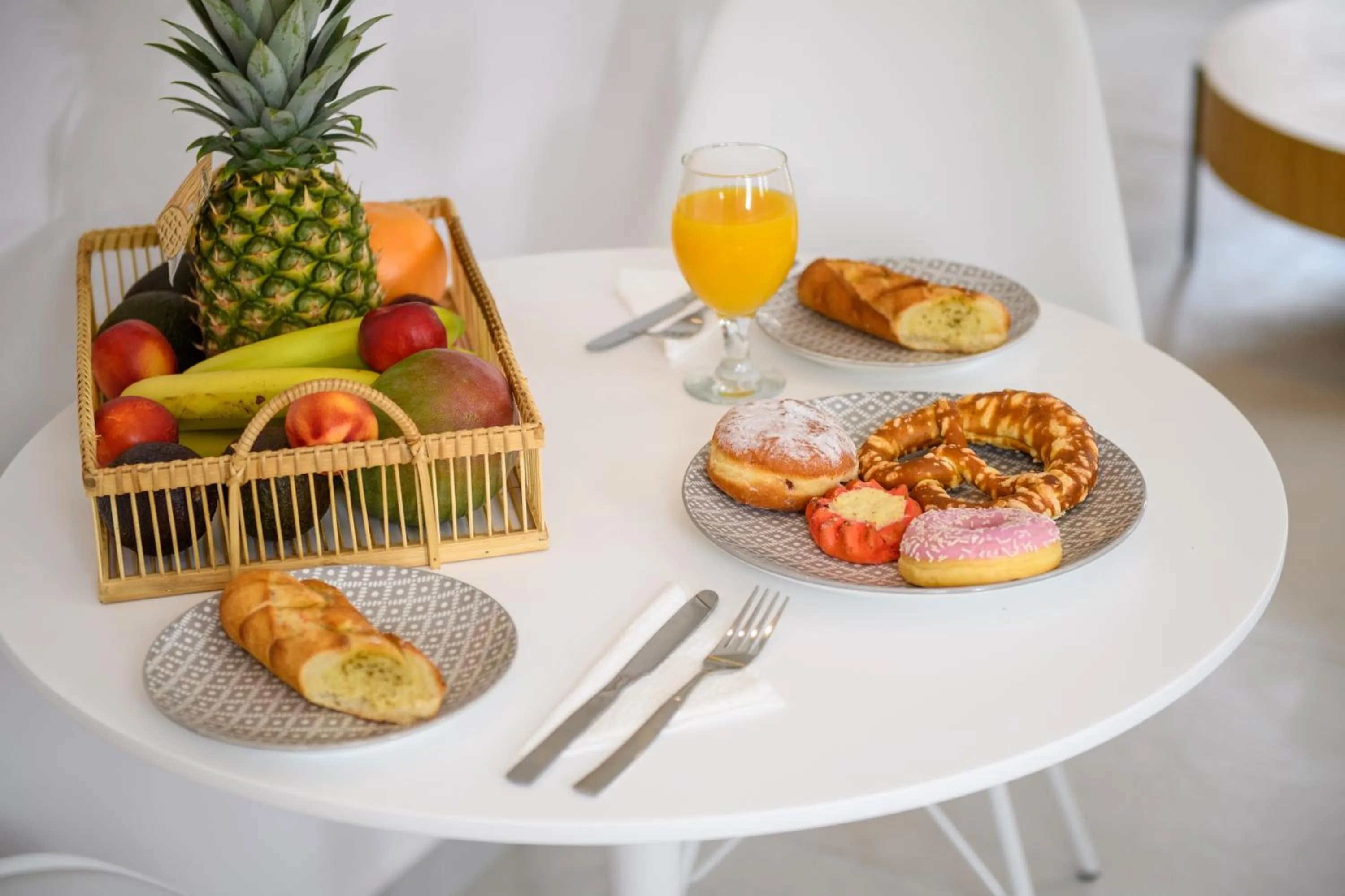 Food in KORINA APART HOTEL KAVOS