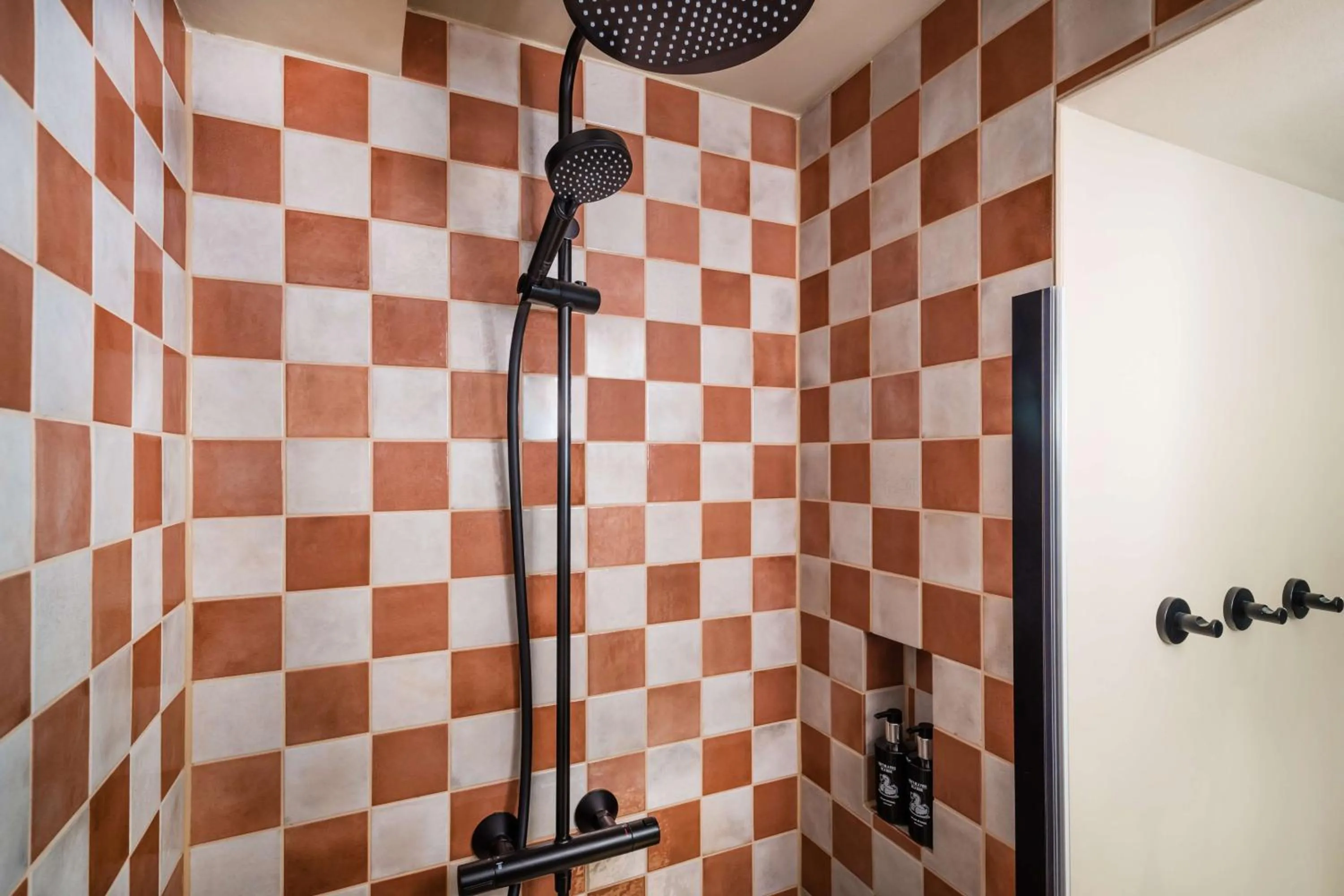 Bathroom in ibis Berlin Ostbahnhof