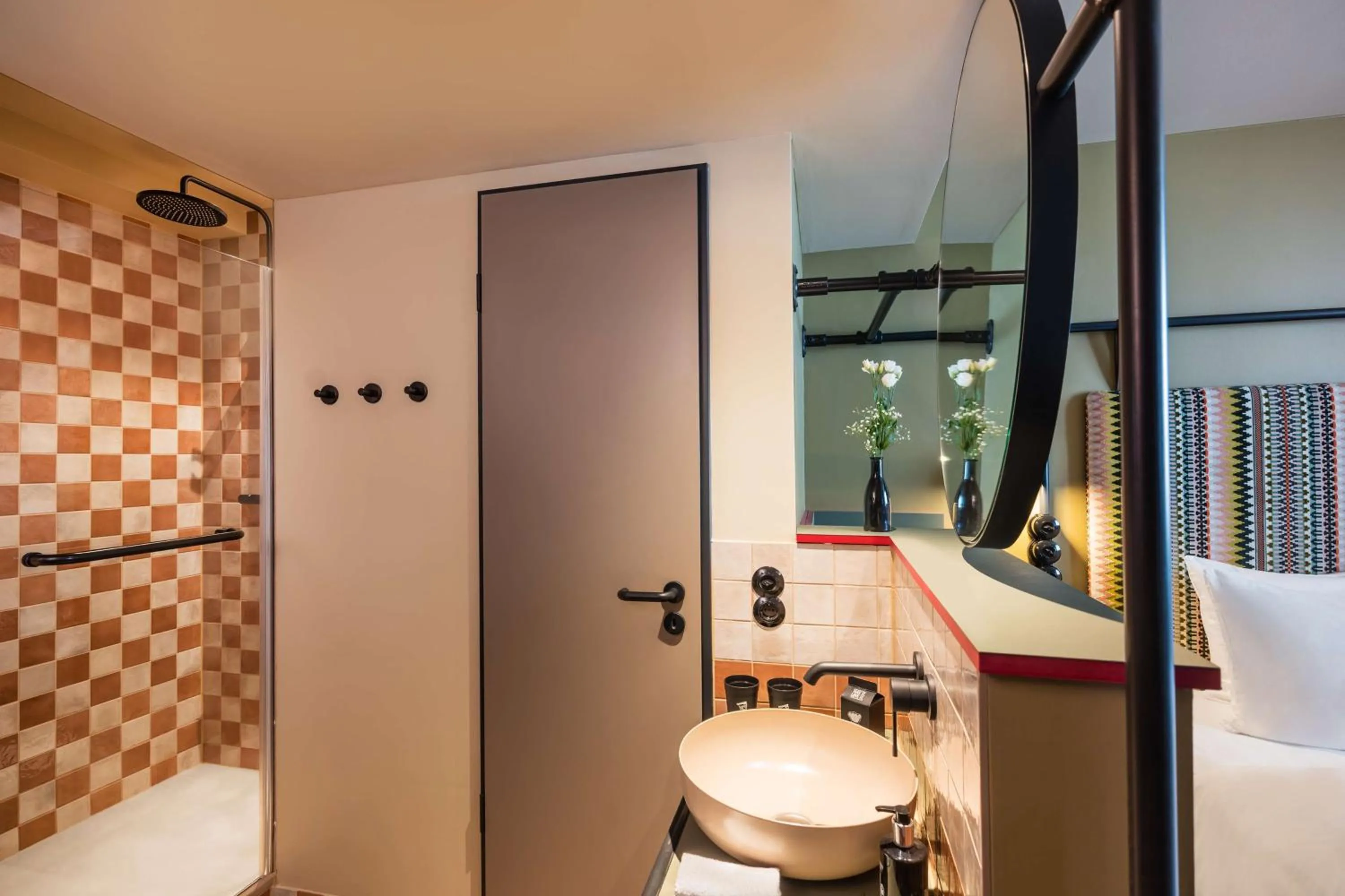 Bathroom in ibis Berlin Ostbahnhof