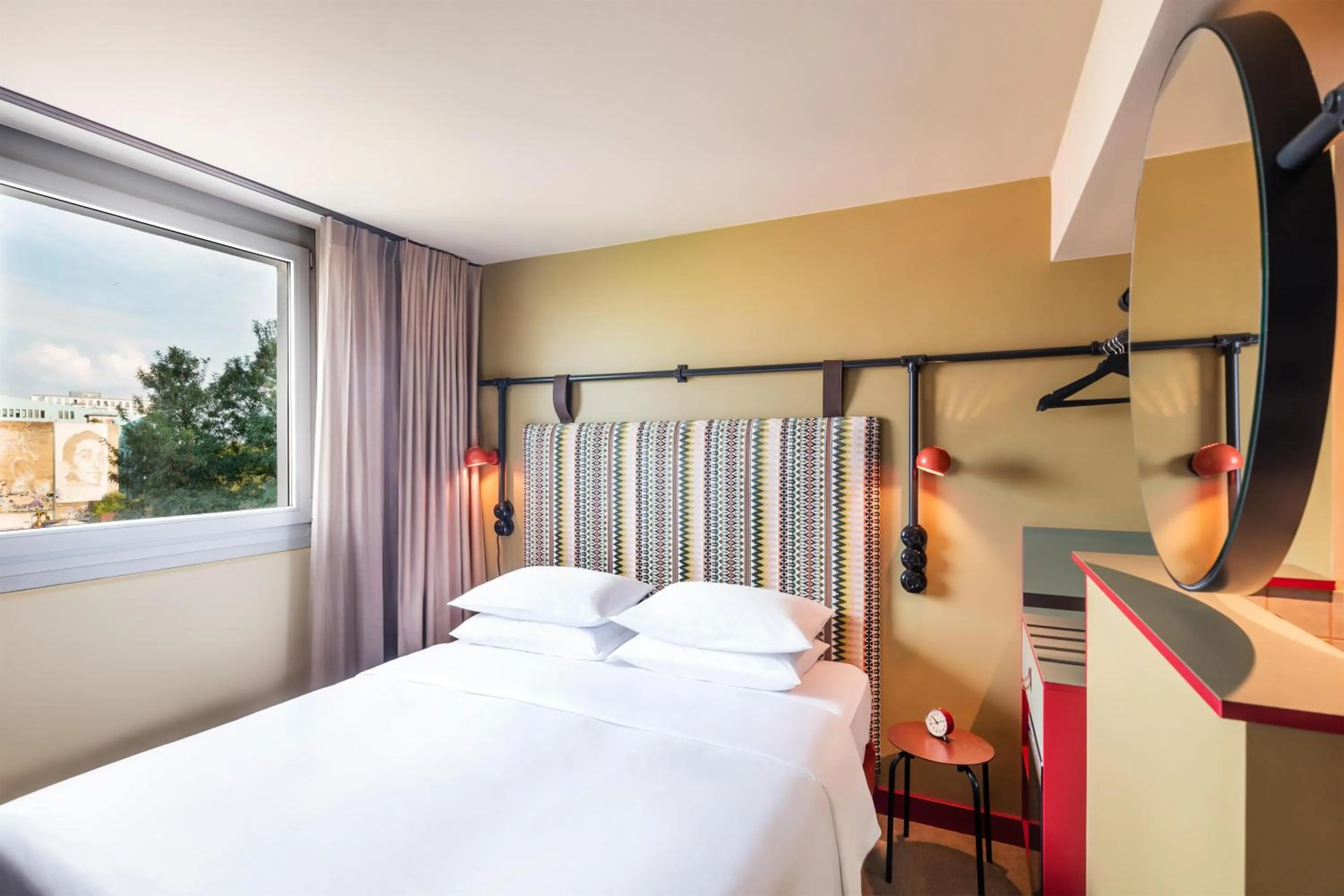 Bedroom, Bed in Me and All Hotel Berlin East Side, by Hyatt - NEW OPENING