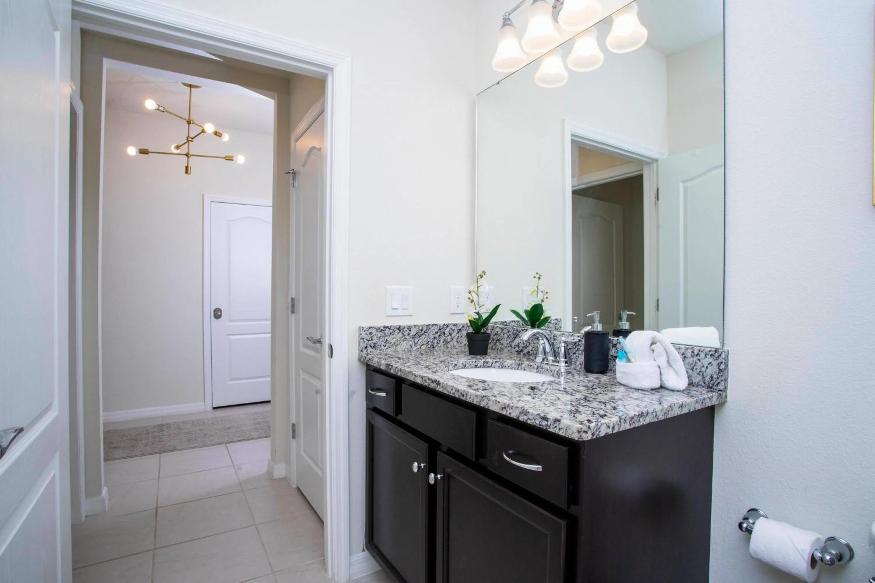 Other in Gorgeous Themed Vacation Home with Pool WW8915