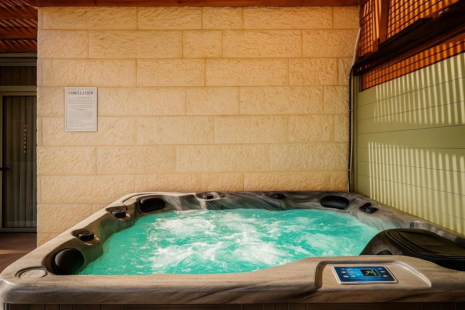 Hot Tub in Mamilla View- Suites & Apt Hotel