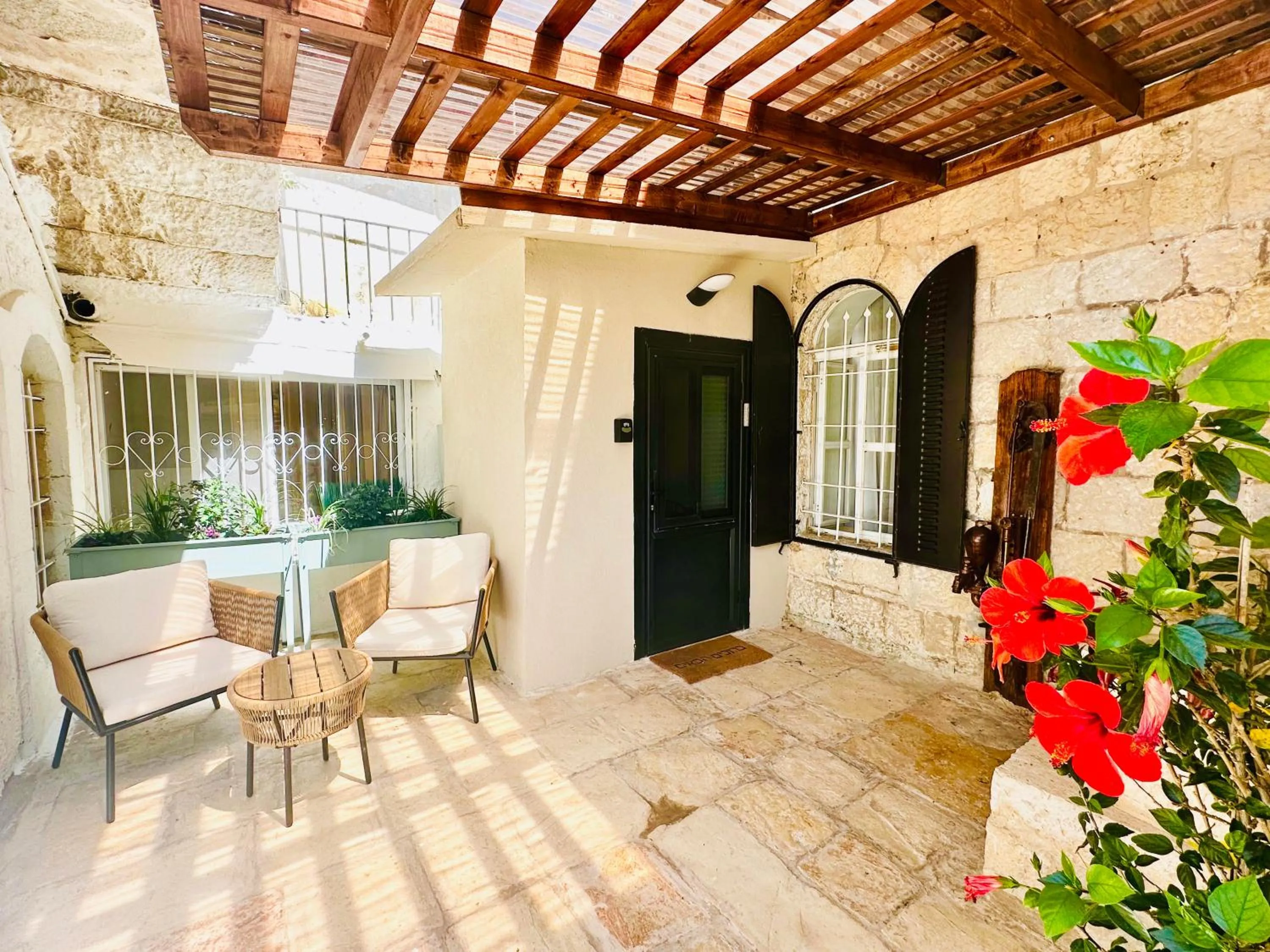 Patio in Mamilla View- Suites & Apt Hotel