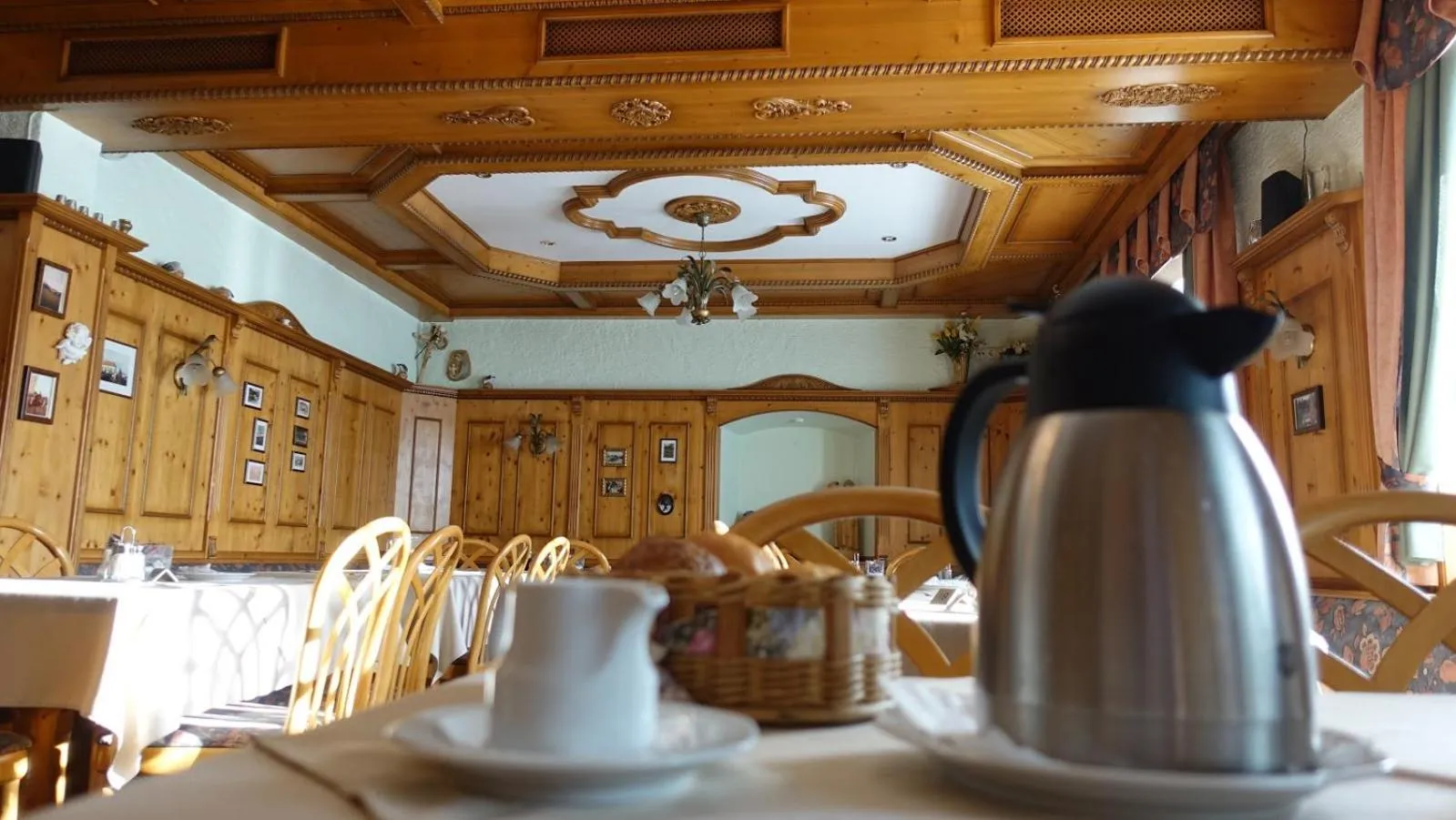 Restaurant/places to eat in Lindenhof Hetzenbach