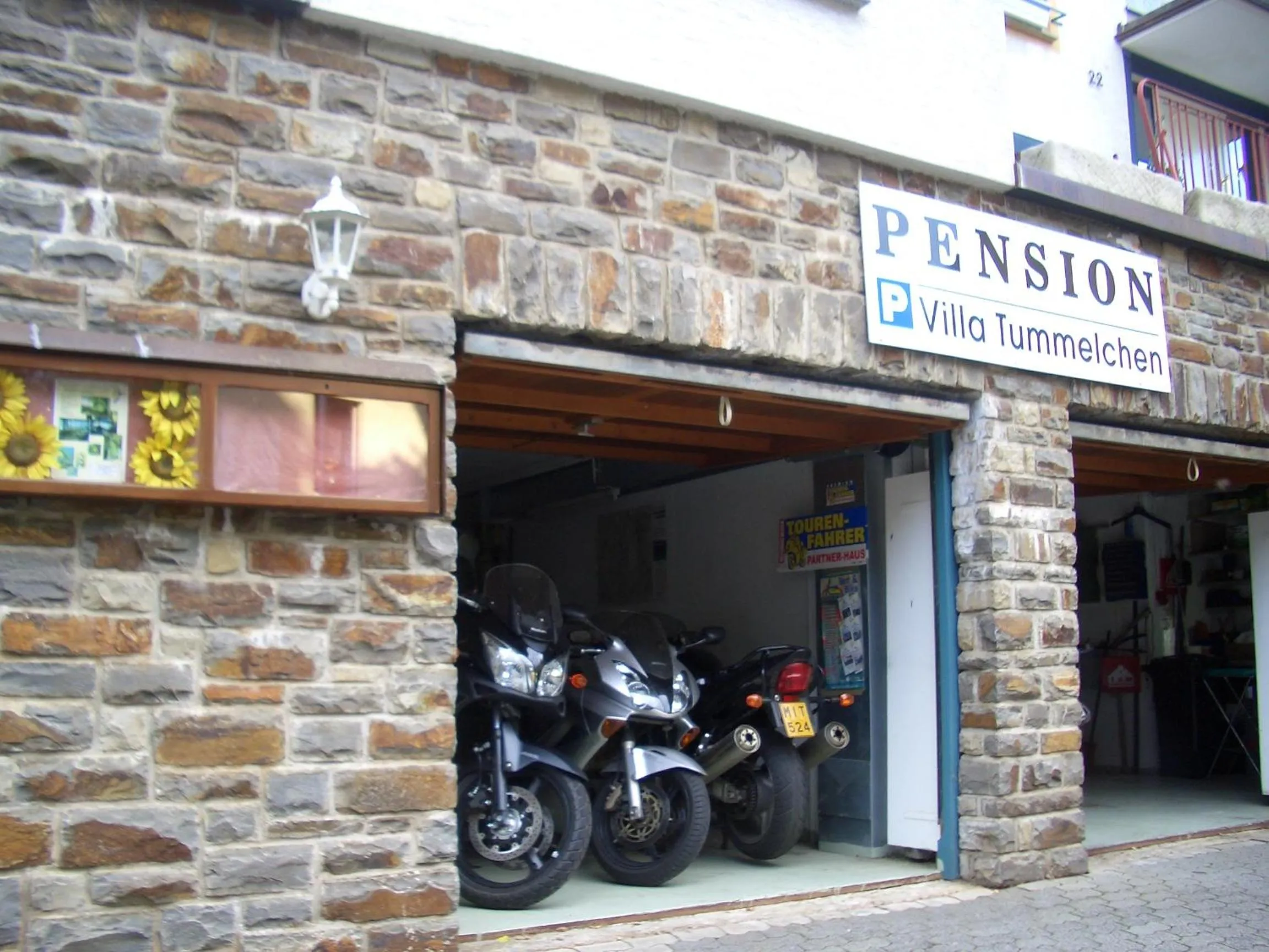 Facade/entrance in Hotel Villa Tummelchen