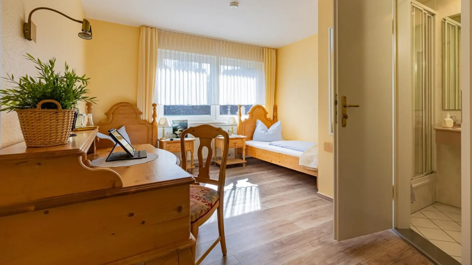 Bed in Hotel Villa Tummelchen