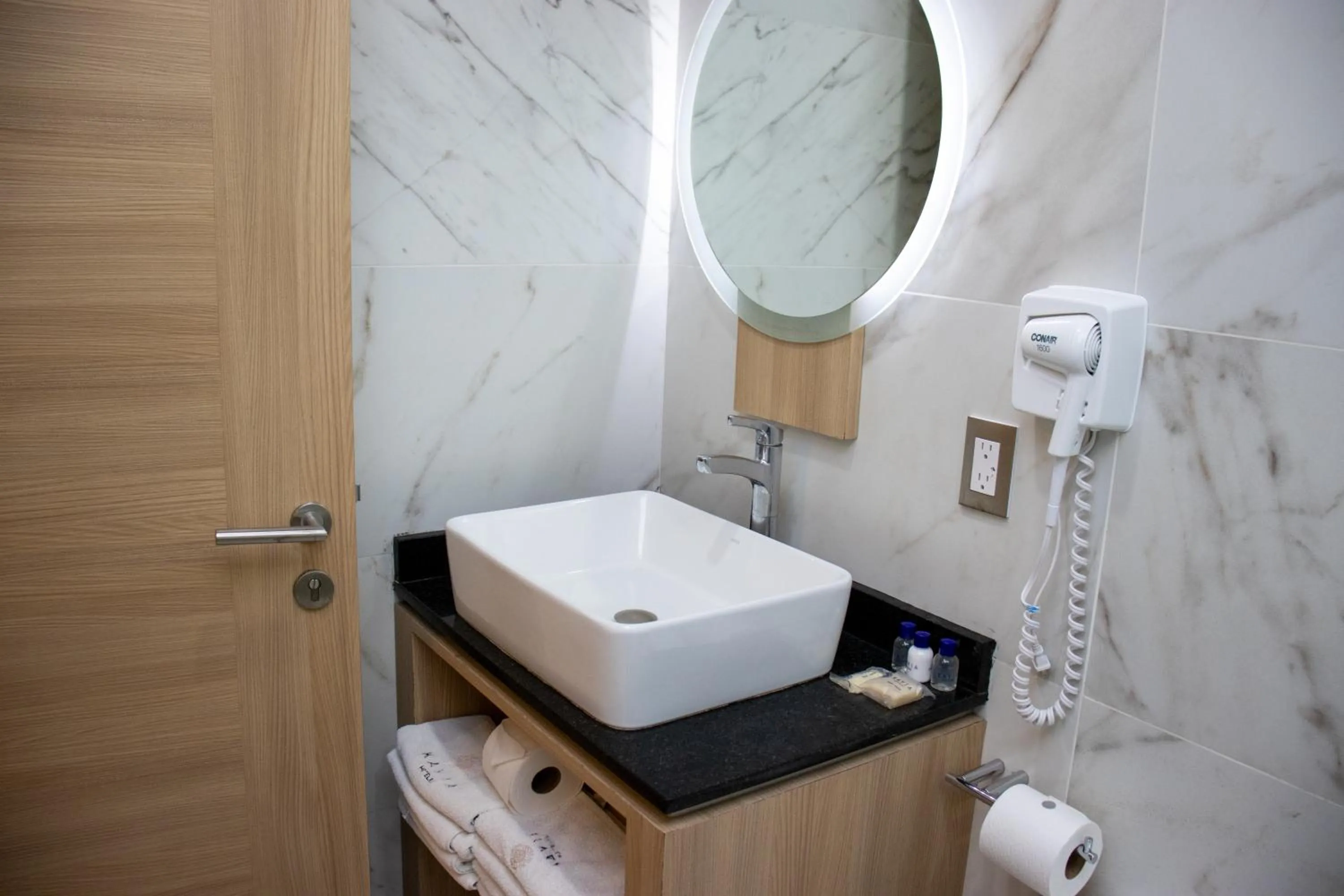 Bathroom in Hotel Kavia Monterrey