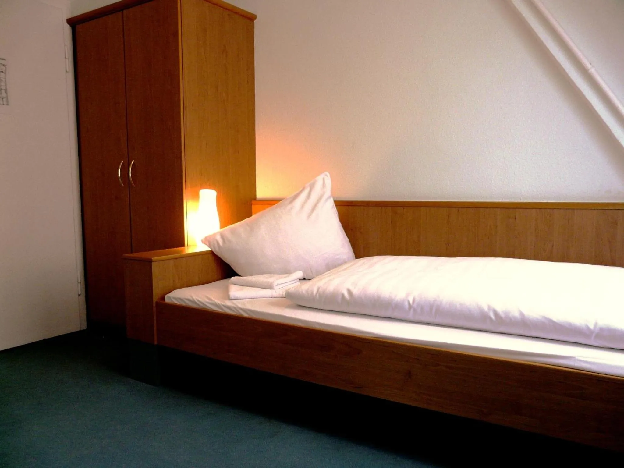 Photo of the whole room, Bed in Schloss Beichlingen