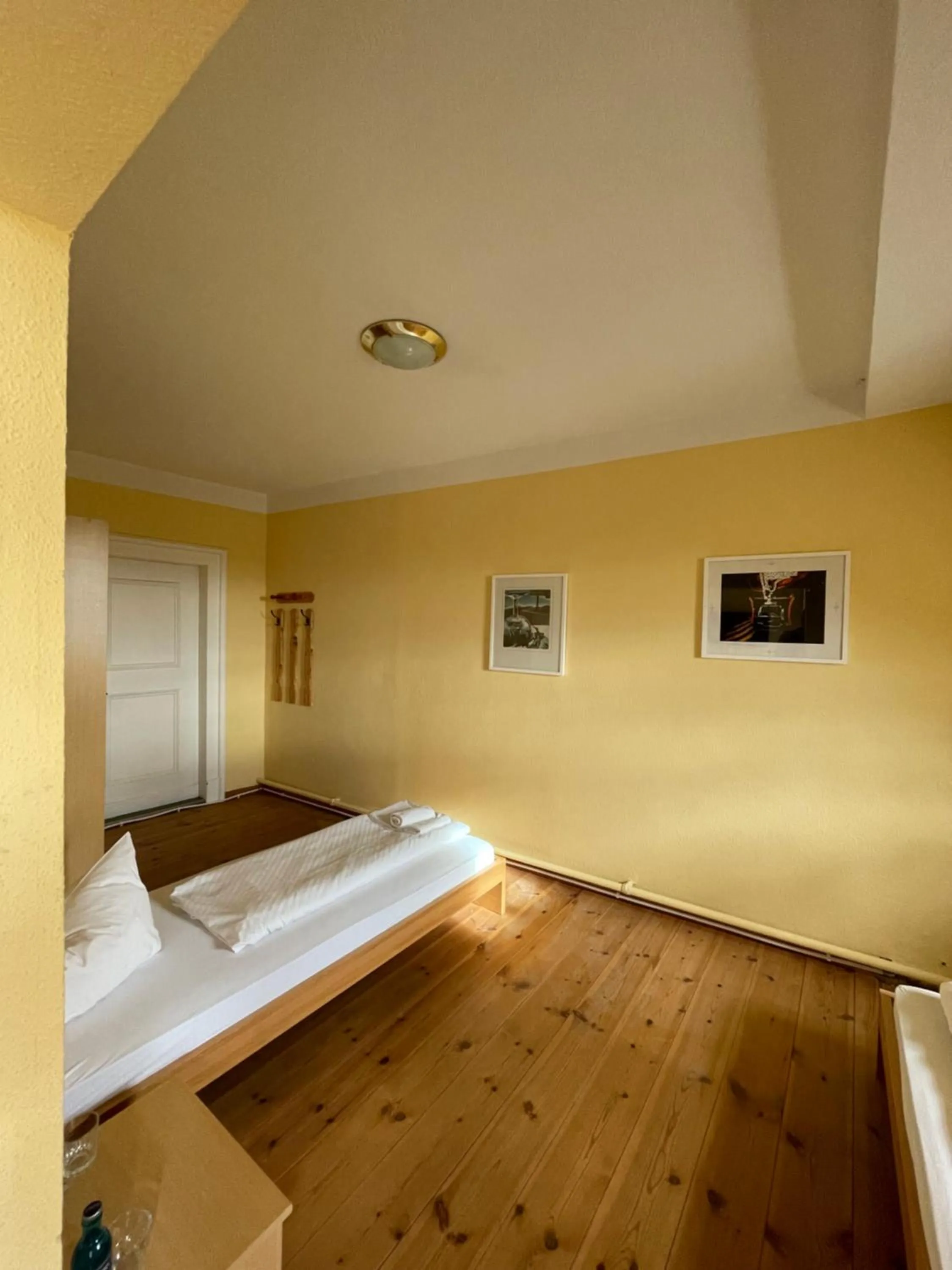 Photo of the whole room, Bed in Schloss Beichlingen