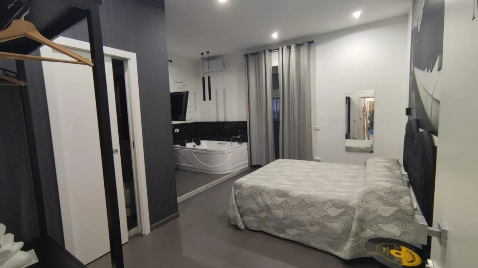 Bed in Lombardi Luxury Home