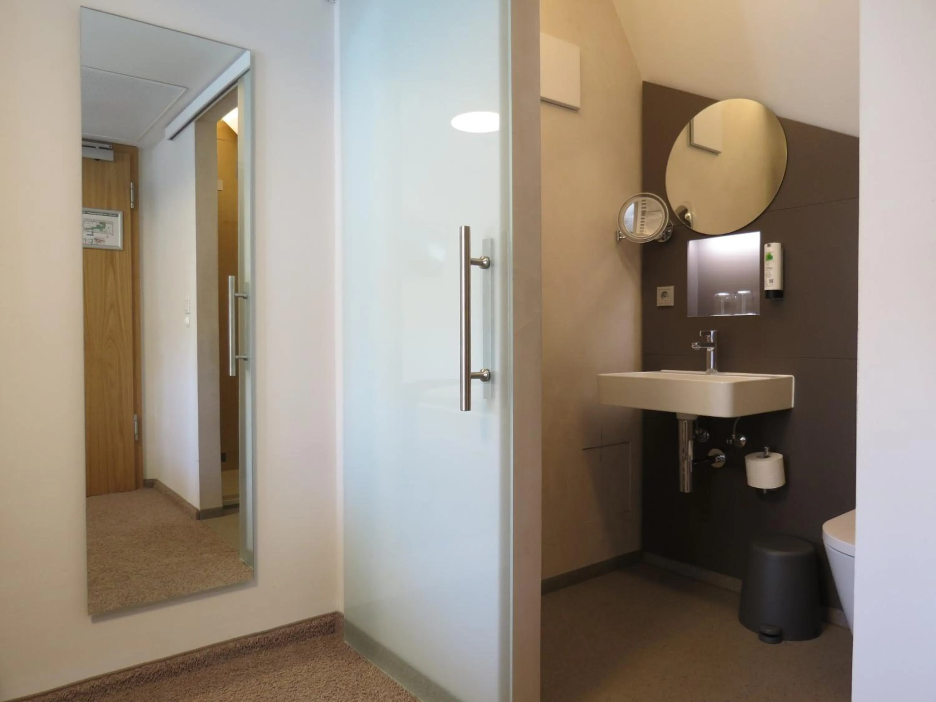 Bathroom in Hotel Neuthor