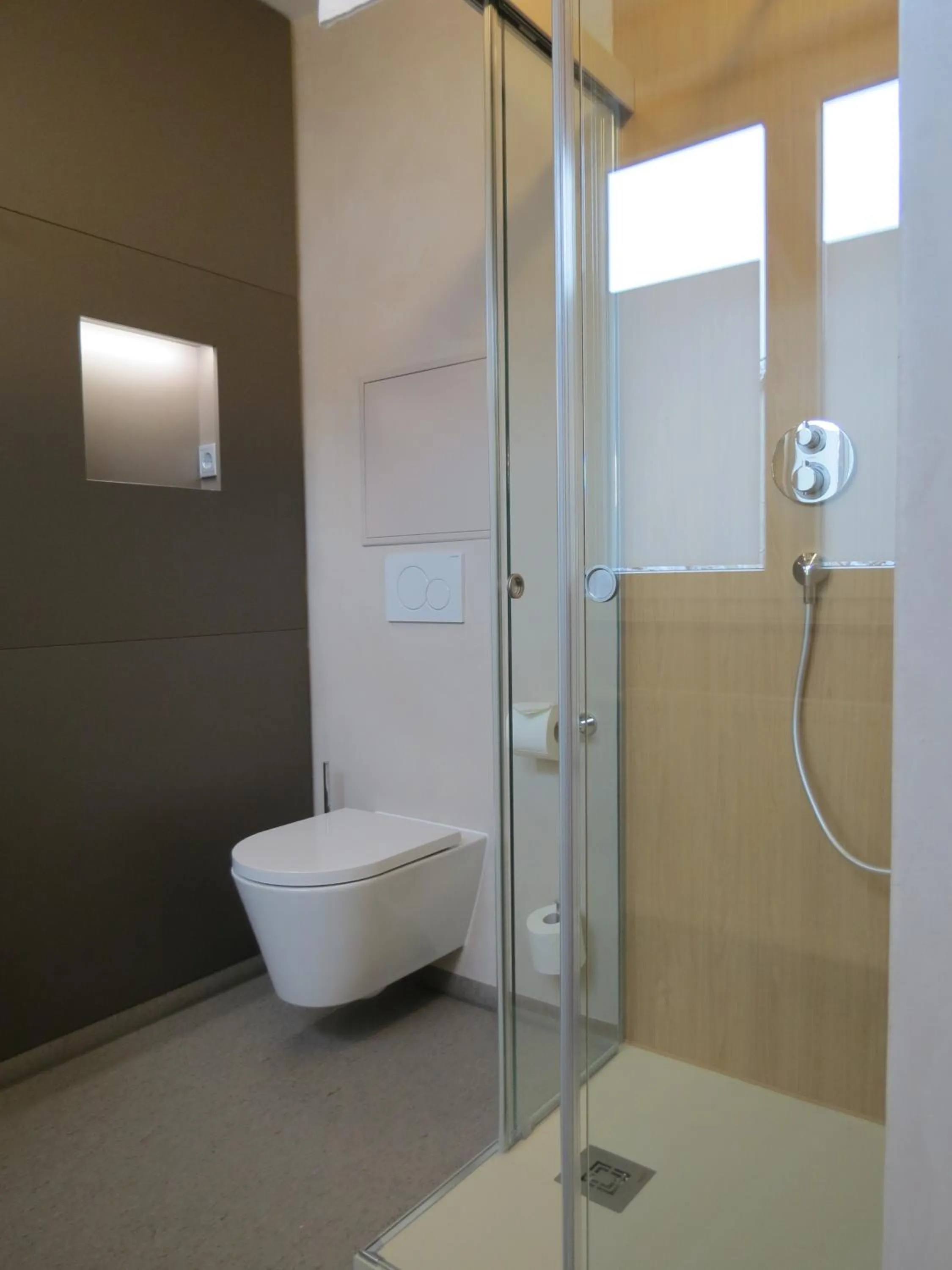 Shower in Hotel Neuthor