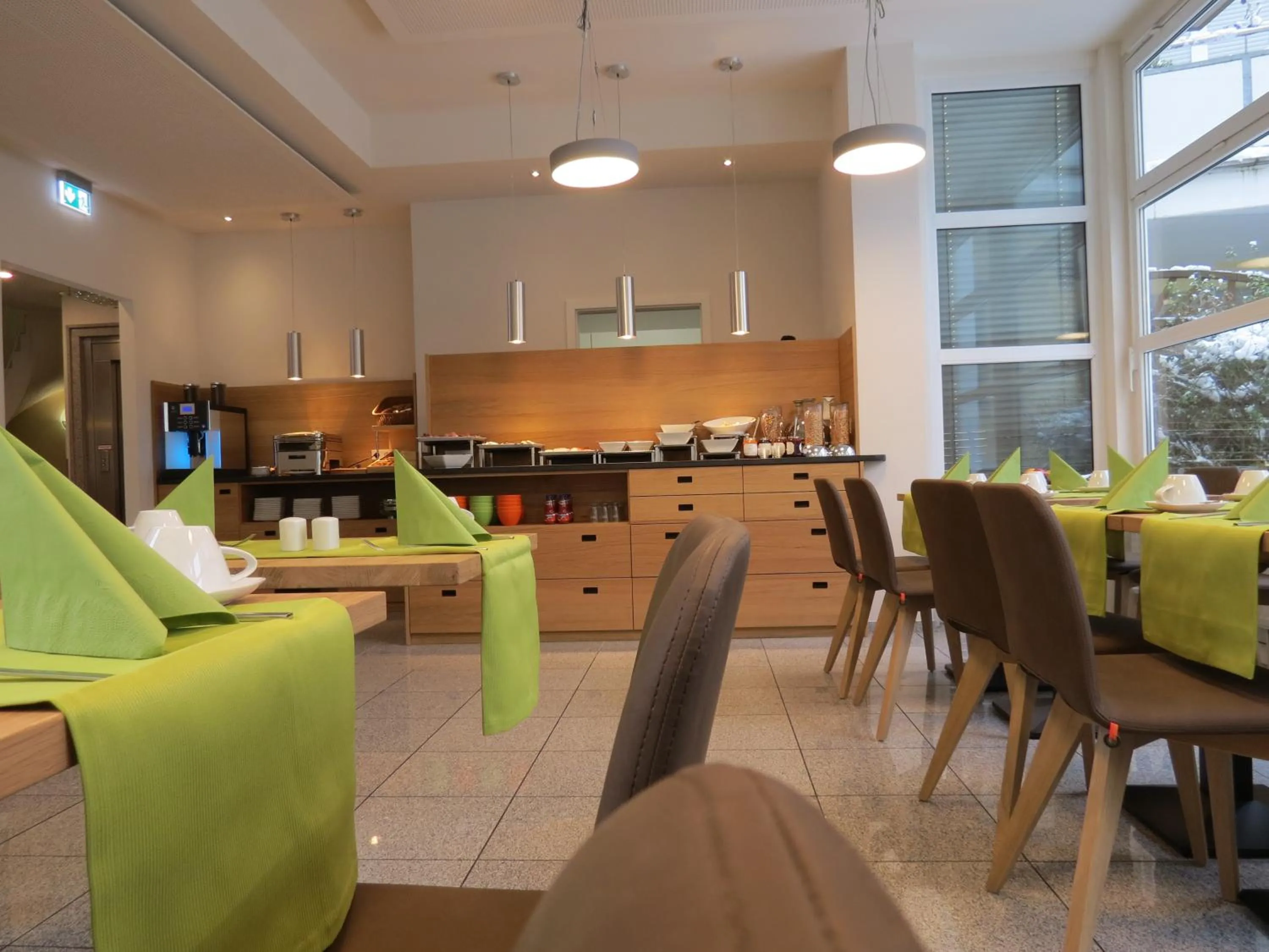 Food and drinks in Hotel Neuthor