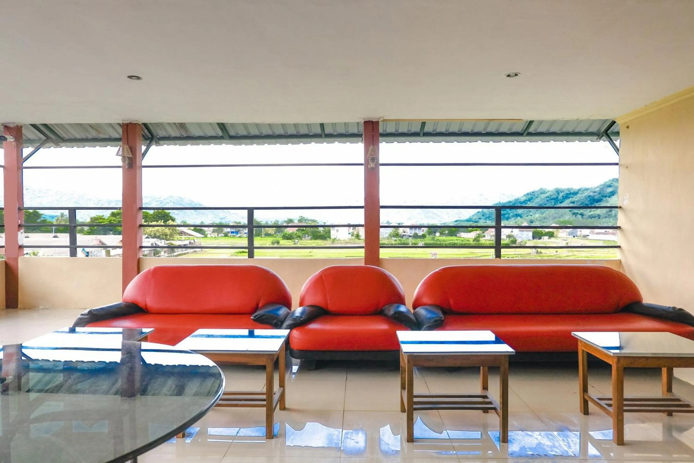 Lobby or reception in OYO Life 2966 Hotel Atriaz