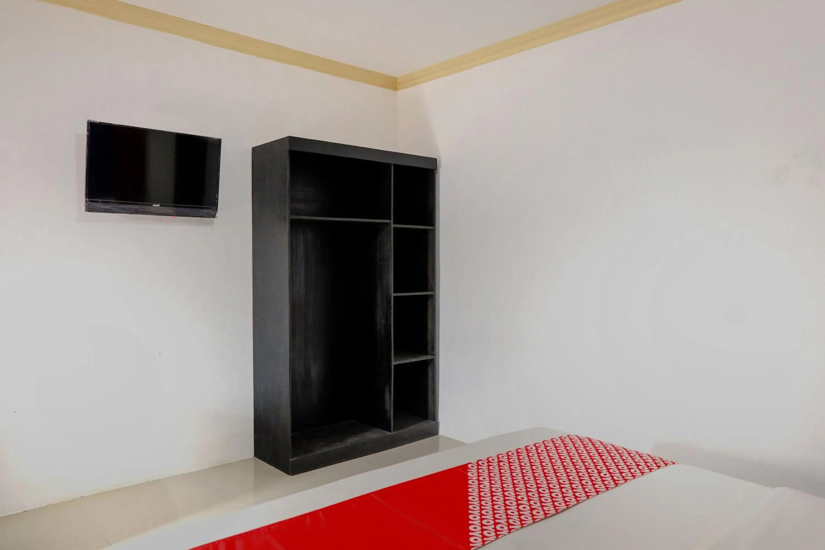 Bedroom in OYO Life 2966 Hotel Atriaz