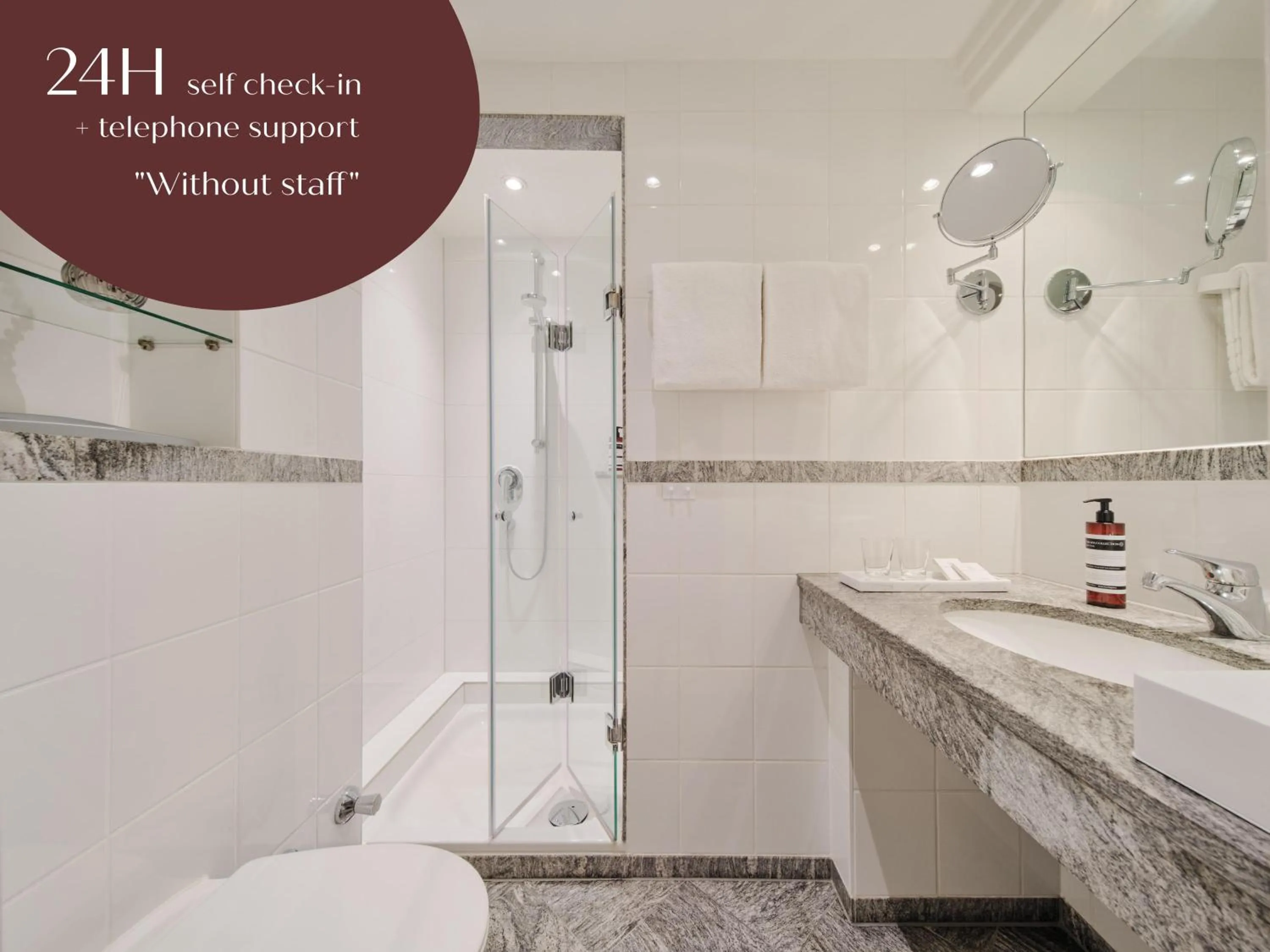 Bathroom in Classik Hotel Hackescher Markt - Self Check In