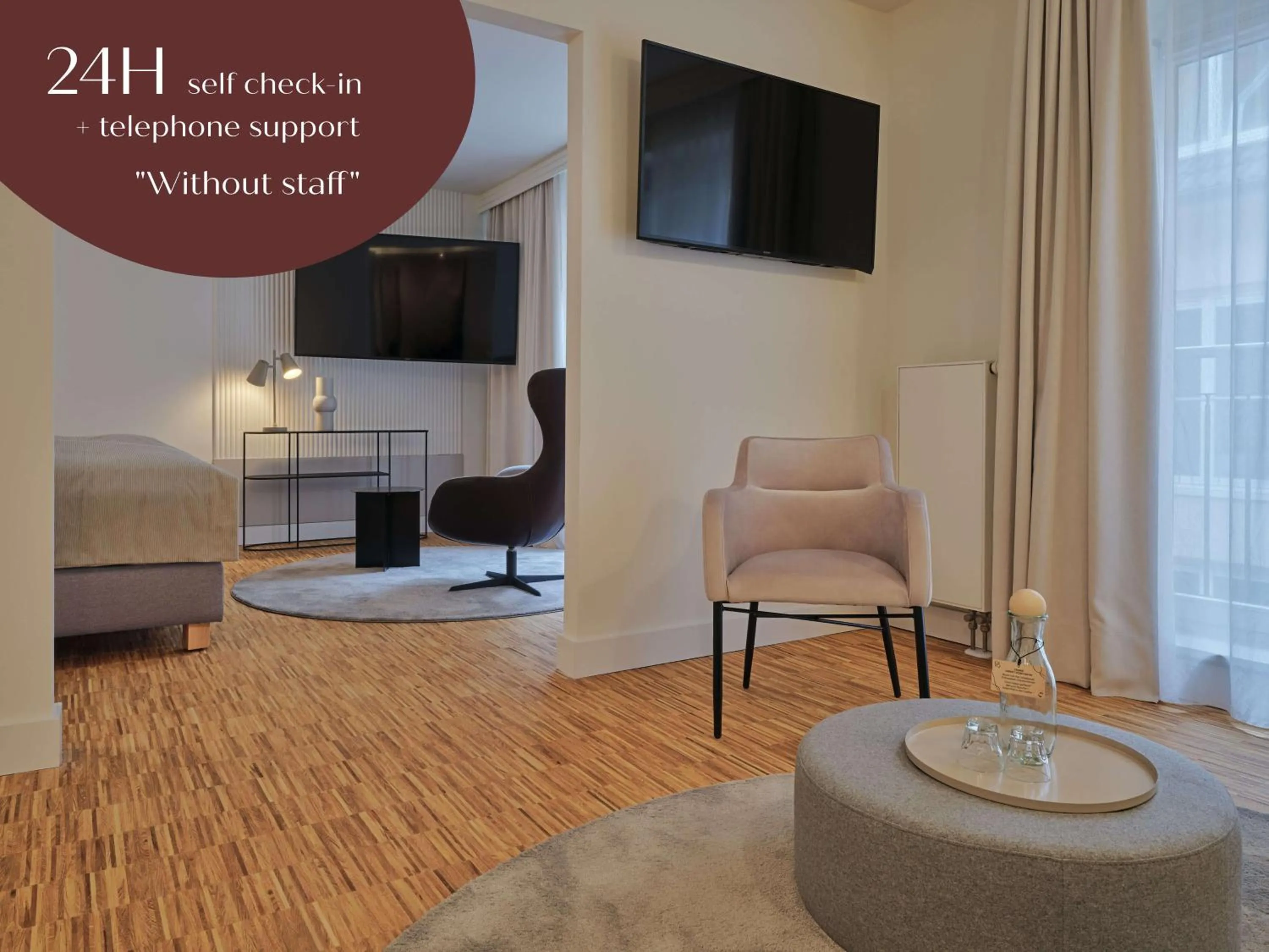 Photo of the whole room in Classik Hotel Hackescher Markt - Self Check In