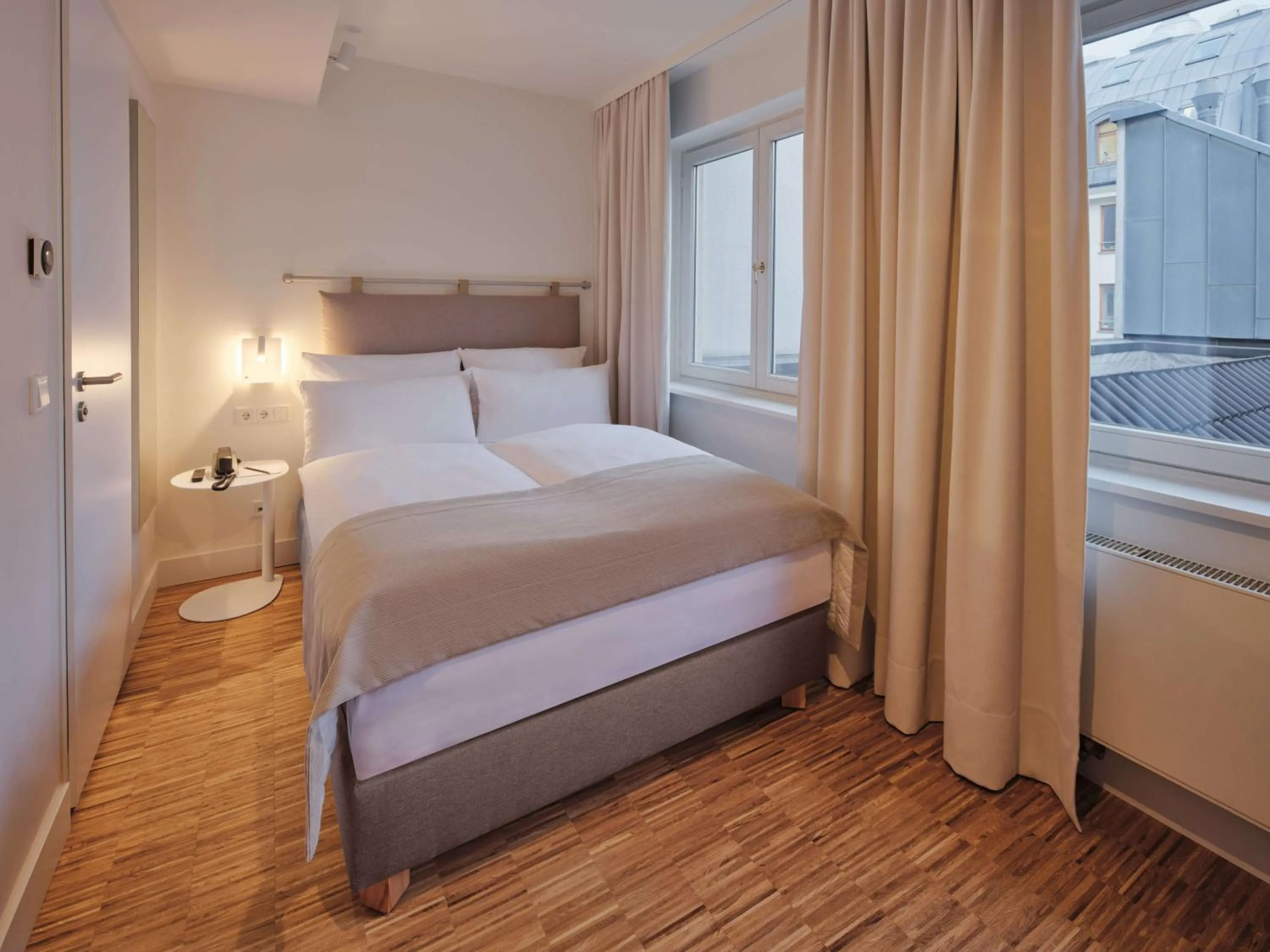 Photo of the whole room, Bed in Classik Hotel Hackescher Markt - Self Check In