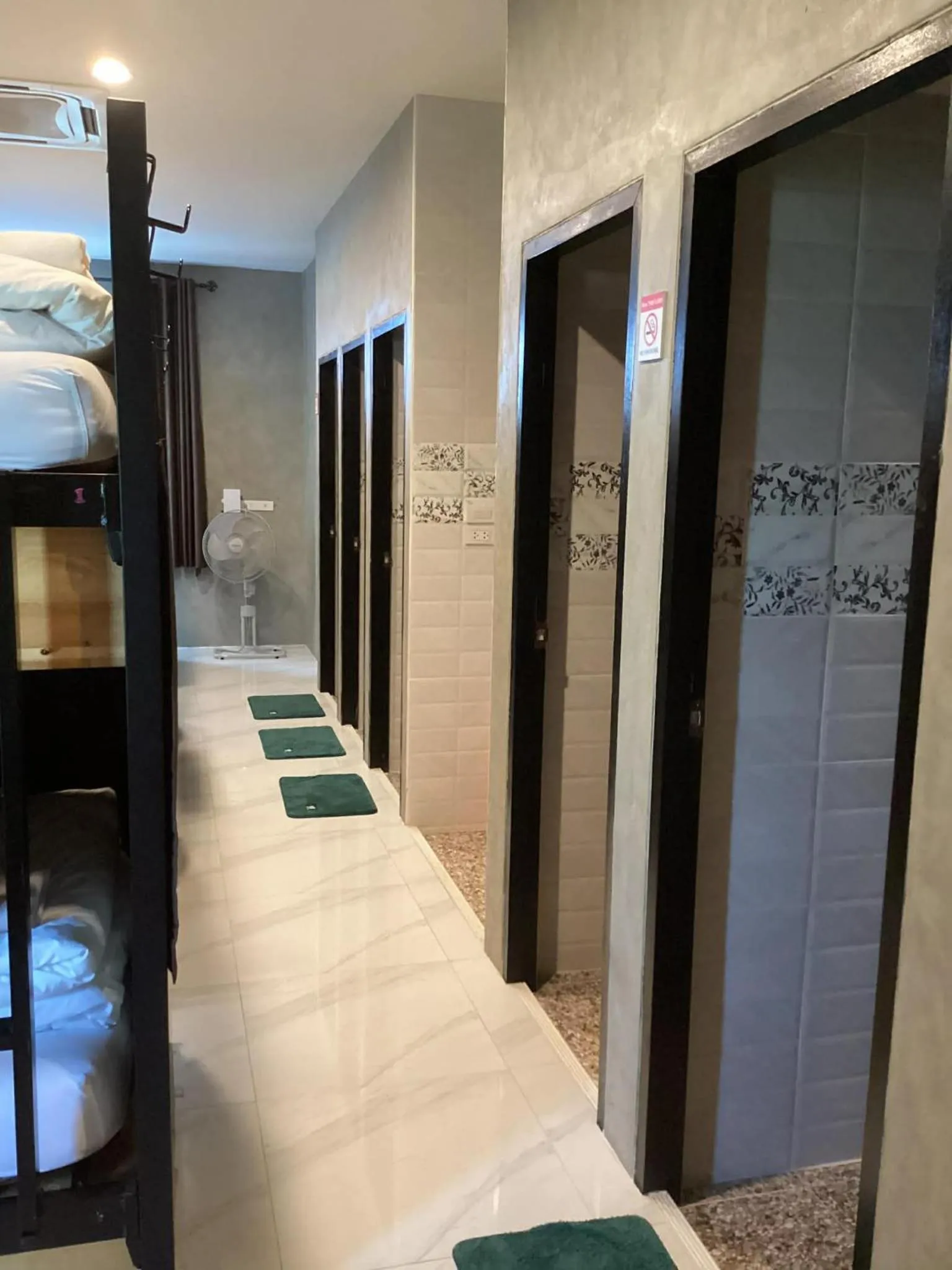 Photo of the whole room, Bed in Puak Taem Boutique Hotel