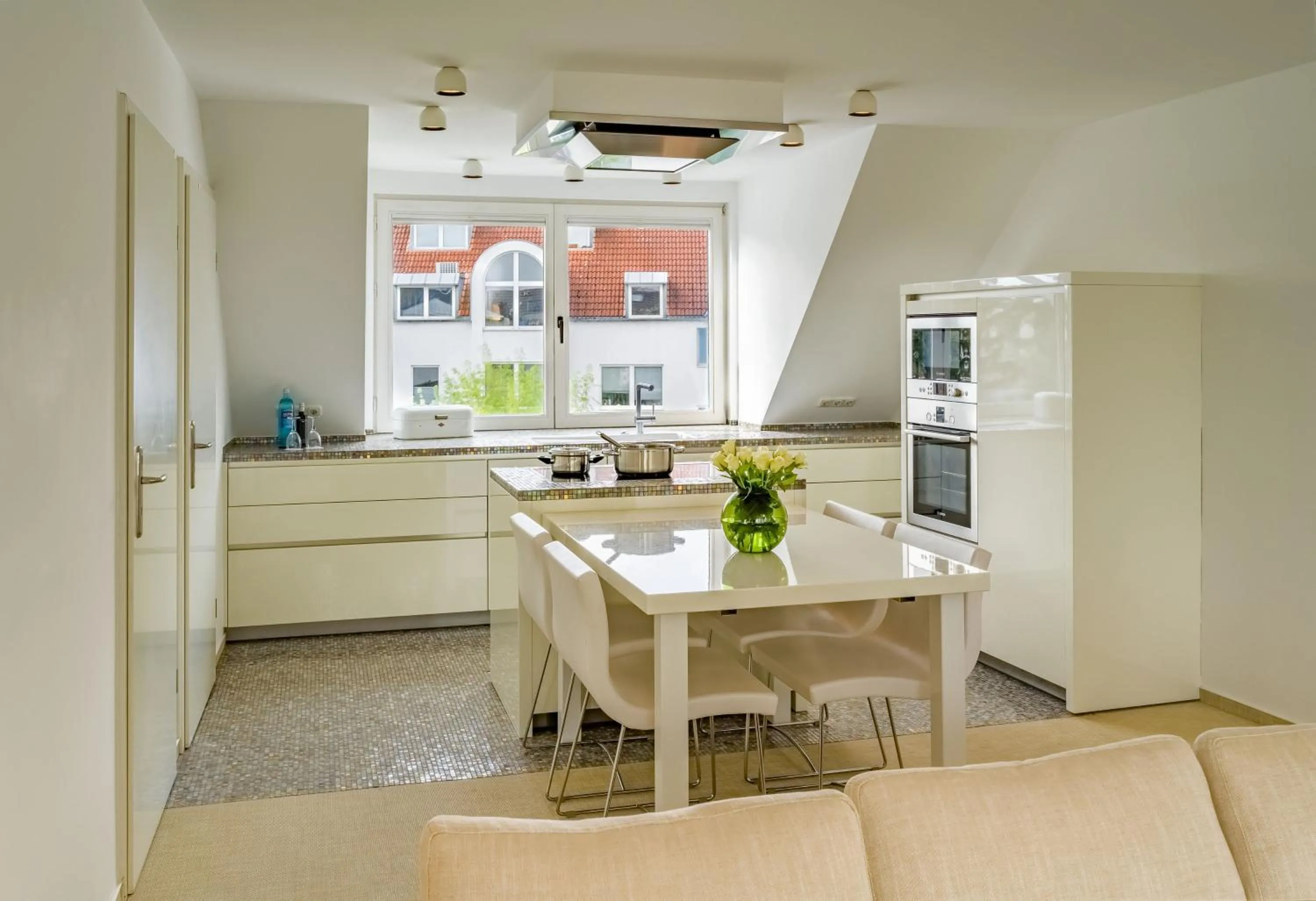 Kitchen or kitchenette in rugs HOTEL Köln